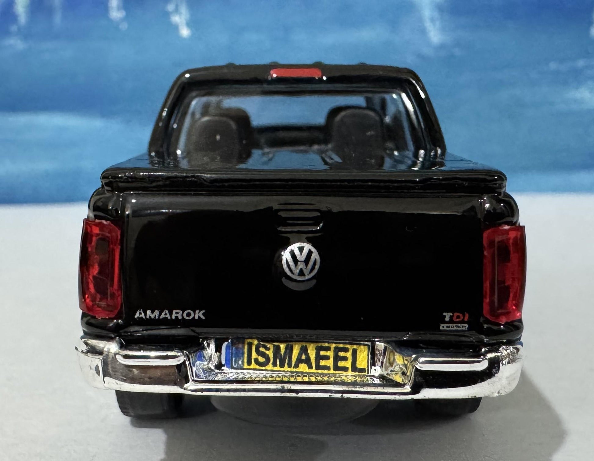 PERSONALISED PLATES VW Amarok Toy Car Model boy girl dad mom uncle grandad brother Birthday Father day gift present New Boxed 1:43 scale