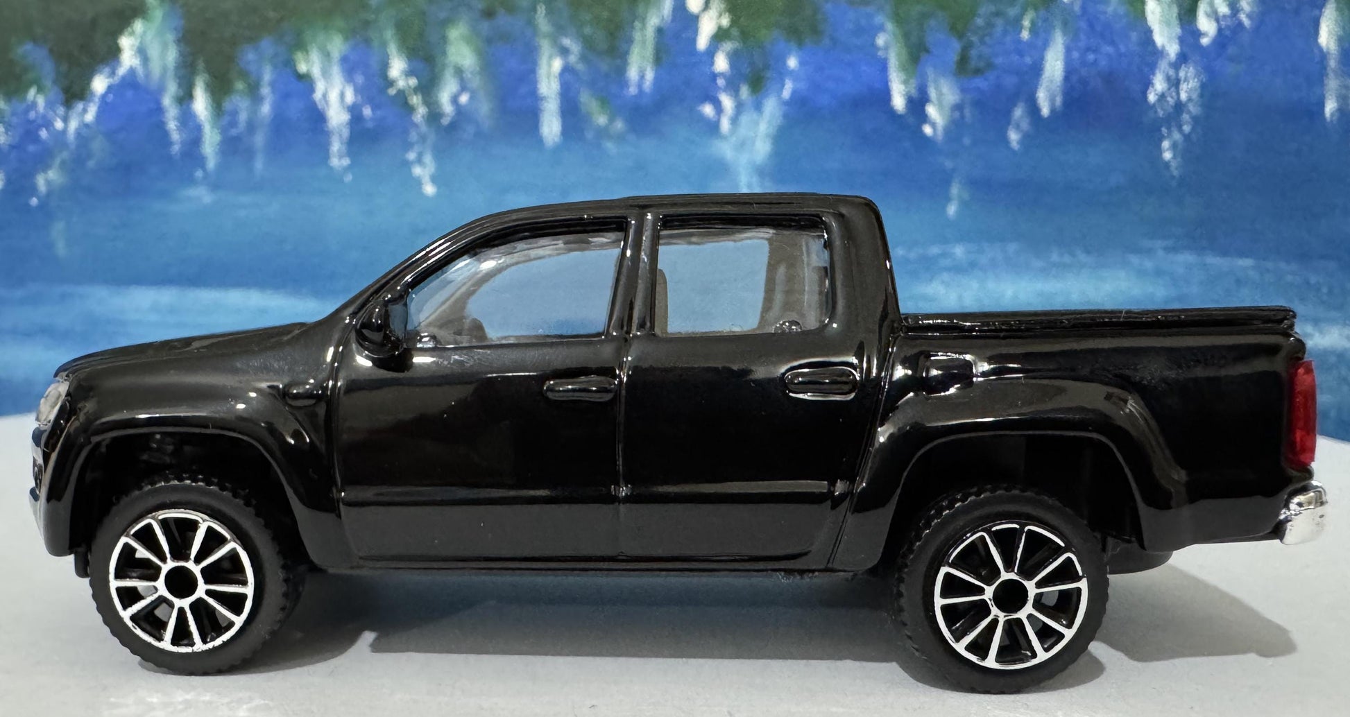 PERSONALISED PLATES VW Amarok Toy Car Model boy girl dad mom uncle grandad brother Birthday Father day gift present New Boxed 1:43 scale