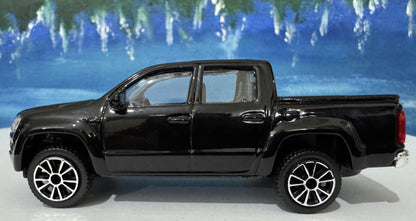 PERSONALISED PLATES VW Amarok Toy Car Model boy girl dad mom uncle grandad brother Birthday Father day gift present New Boxed 1:43 scale