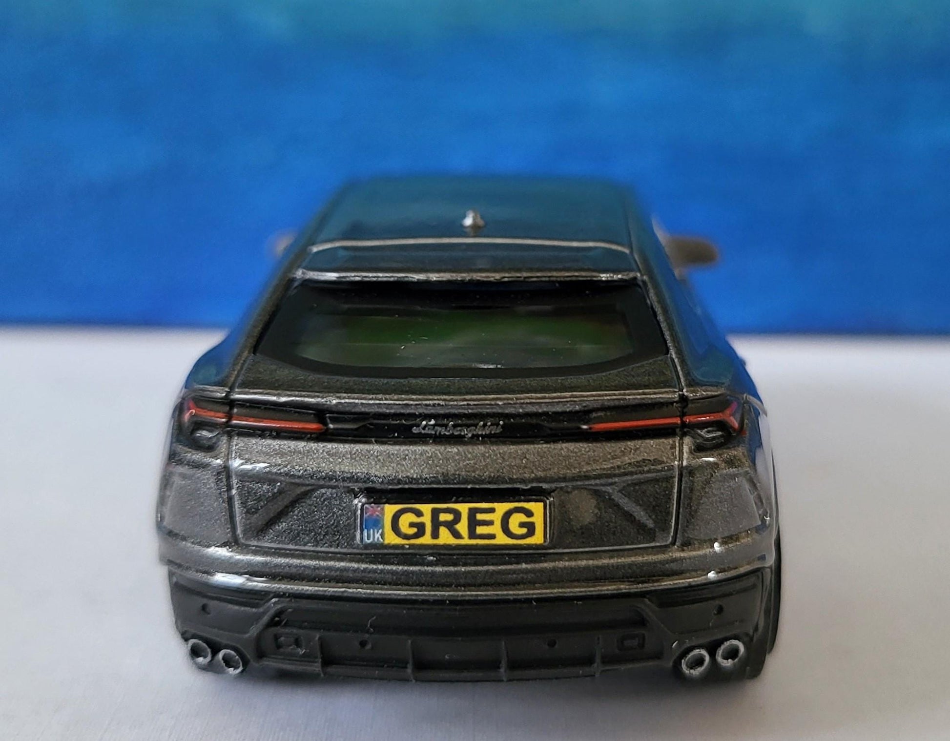Personalized Name Plate Lamborghini Urus Toy Car Kids Gift for Boy, Girl, Mom, Dad – Birthday, Mother’s Day Gift – Boxed 2 colours 1:43