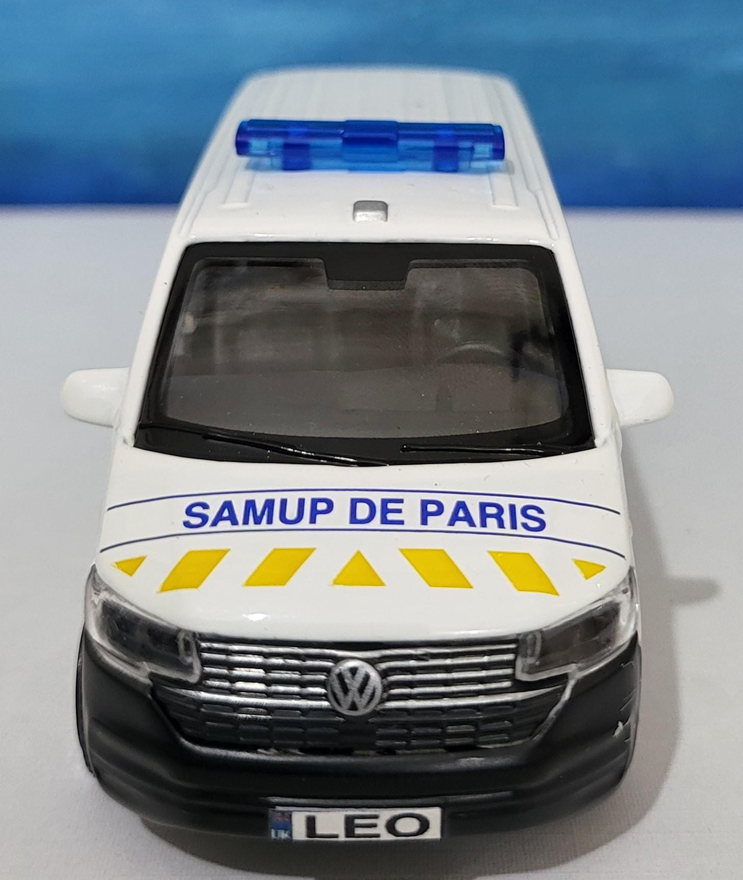 VW T6.1 Transporter Crew van Toy Car PERSONALISED PLATES 1:43 scale Model Samu De Paris uncle grandad brother Birthday Easter gift New Boxed