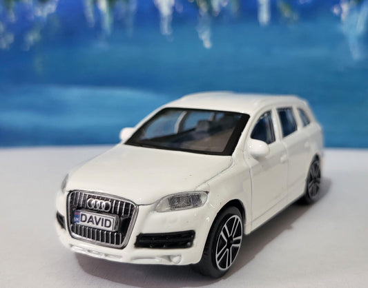 Audi Q7 Toy Car – Personalized Plates – 1:43 Scale Diecast Model – Gift for Kids or Adults – Birthday or Christmas – New & Boxed