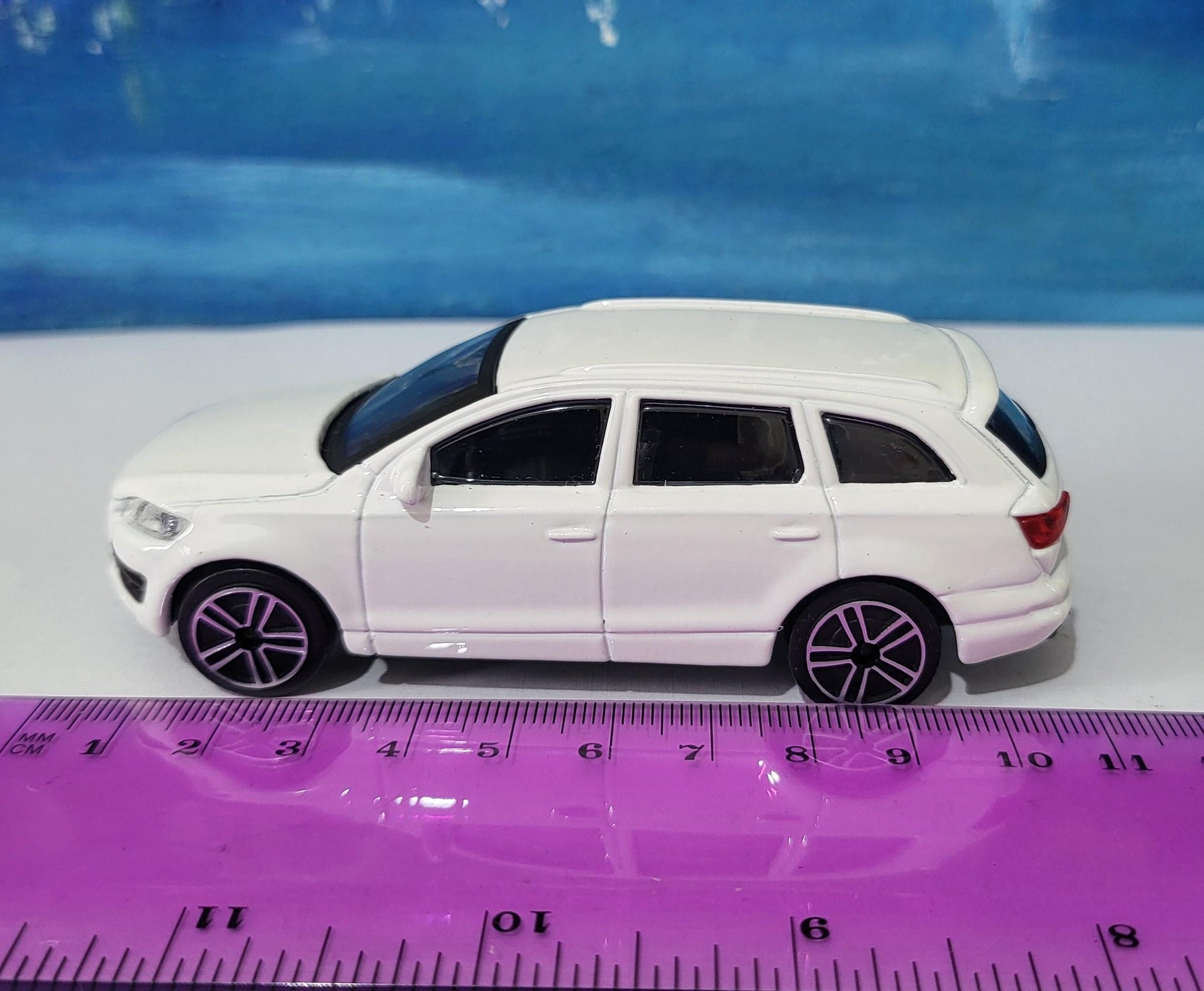 Audi Q7 Toy Car – Personalized Plates – 1:43 Scale Diecast Model – Gift for Kids or Adults – Birthday or Christmas – New & Boxed