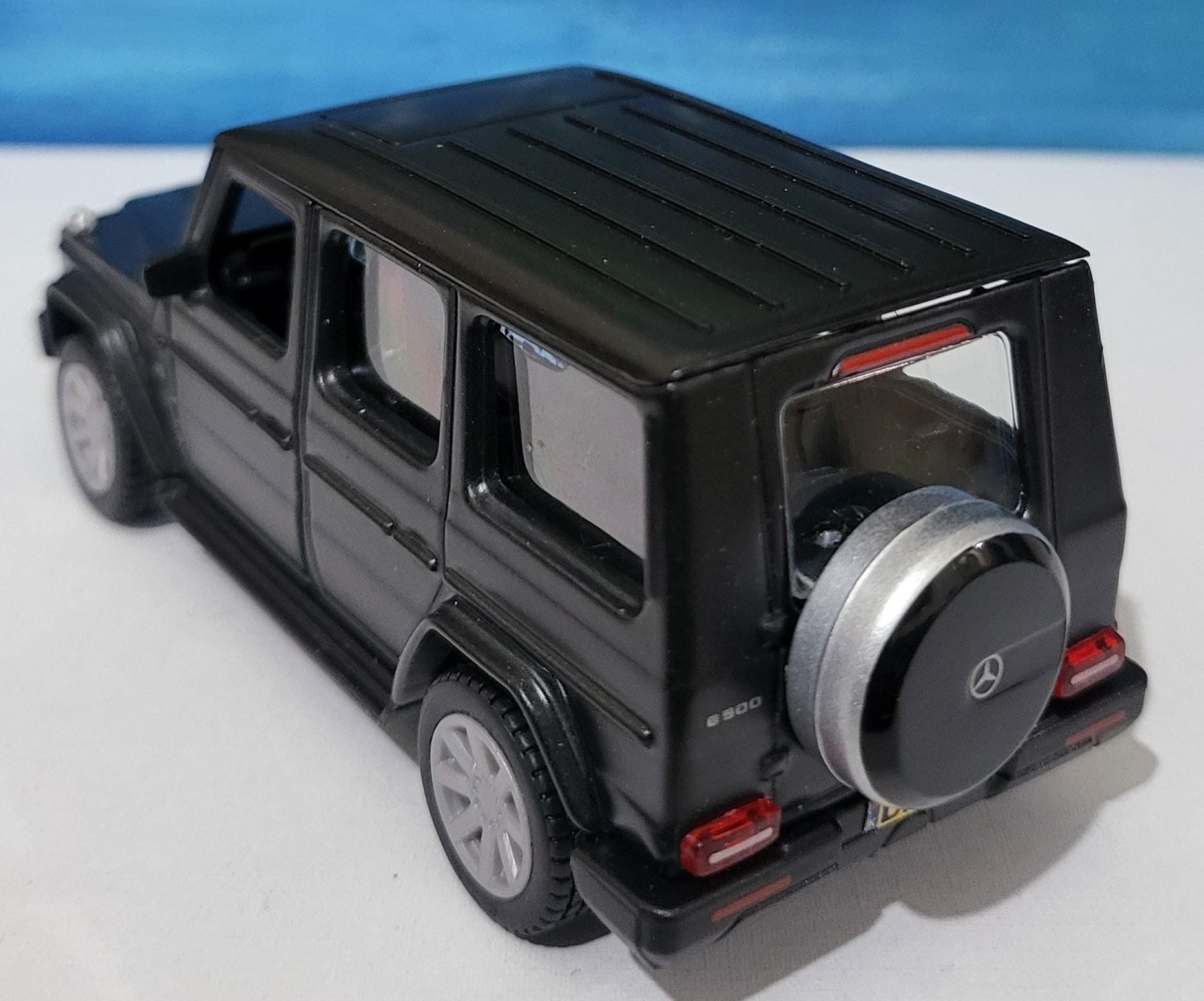 Personalized name plate Mercedes G-Class Diecast Model 11.5 cm | Officially Licensed SUV | Luxury Car Gift for Dad, Kids, Collectors | Boxed