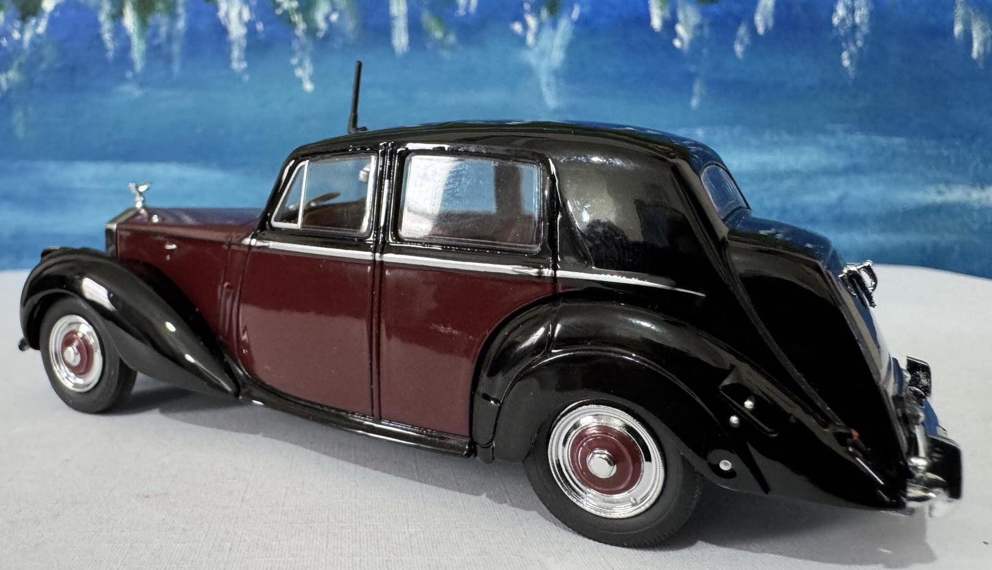 Personalized Rolls Royce Silver Dawn Std Steel Maroon Black Oxford Diecast Model – Custom Name Gift for Dad, Mom, Husband, Wife, Sister Box