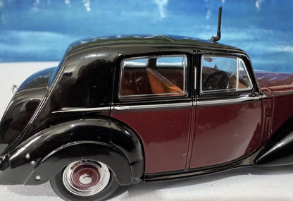 Personalized Rolls Royce Silver Dawn Std Steel Maroon Black Oxford Diecast Model – Custom Name Gift for Dad, Mom, Husband, Wife, Sister Box