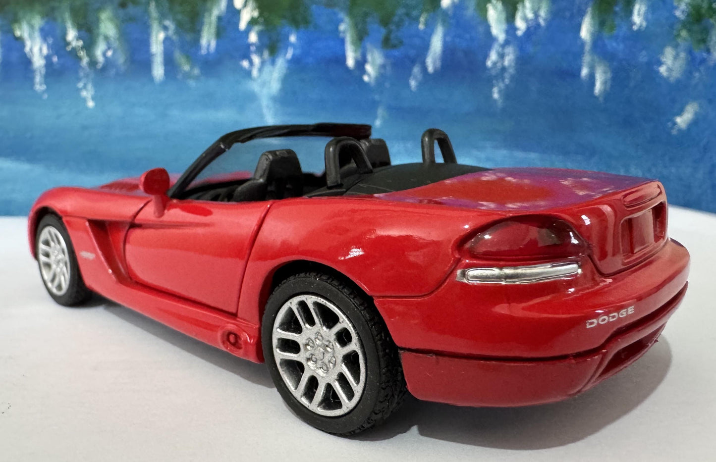 Dodge Viper SRT-10 Diecast Model Car 1:32 | 2003 Viper SRT 10 | Scale Model Collectible | 1/32 Die Cast Toy Car Gift