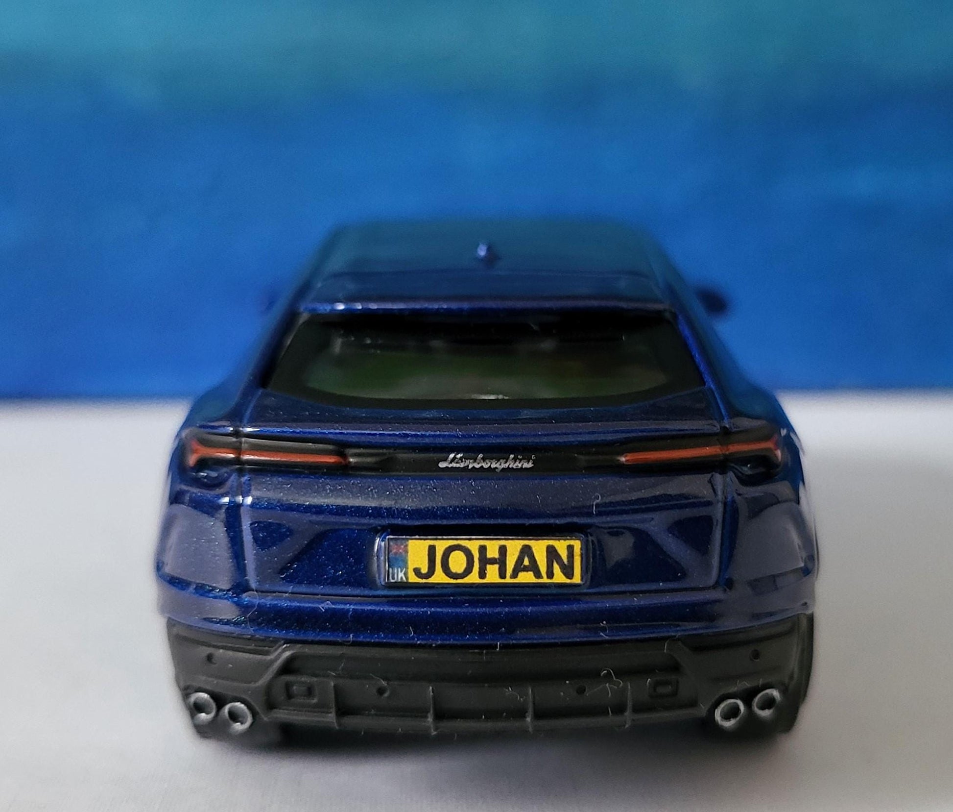 Personalized Name Plate Lamborghini Urus Toy Car Kids Gift for Boy, Girl, Mom, Dad – Birthday, Mother’s Day Gift – Boxed 2 colours 1:43