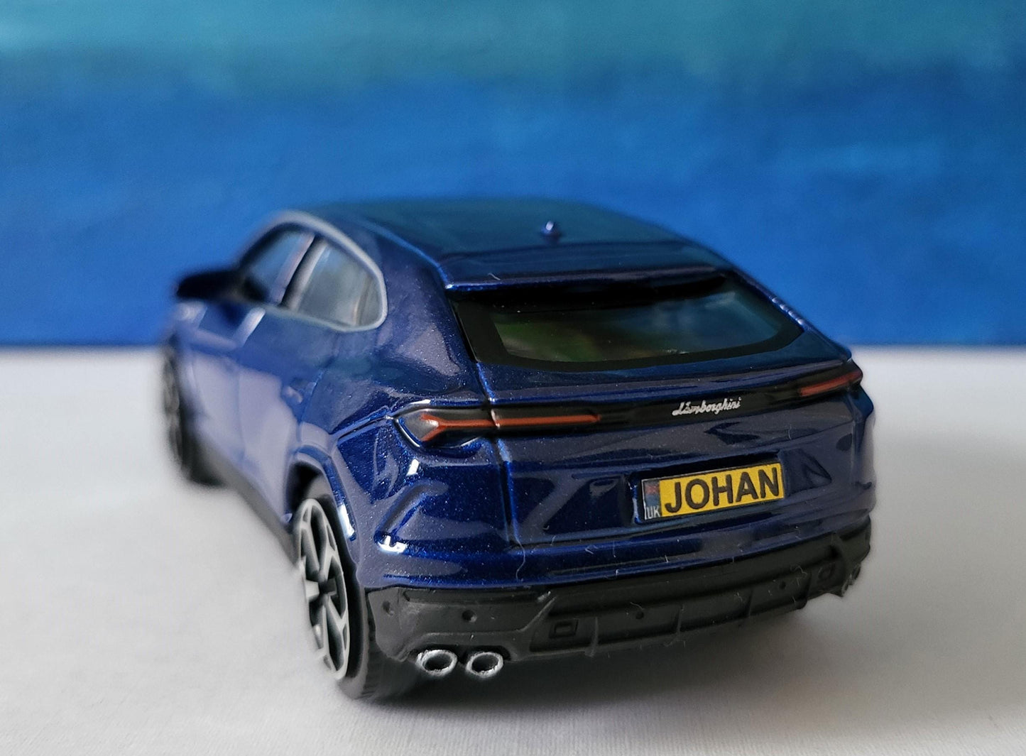 Personalized Name Plate Lamborghini Urus Toy Car Kids Gift for Boy, Girl, Mom, Dad – Birthday, Mother’s Day Gift – Boxed 2 colours 1:43