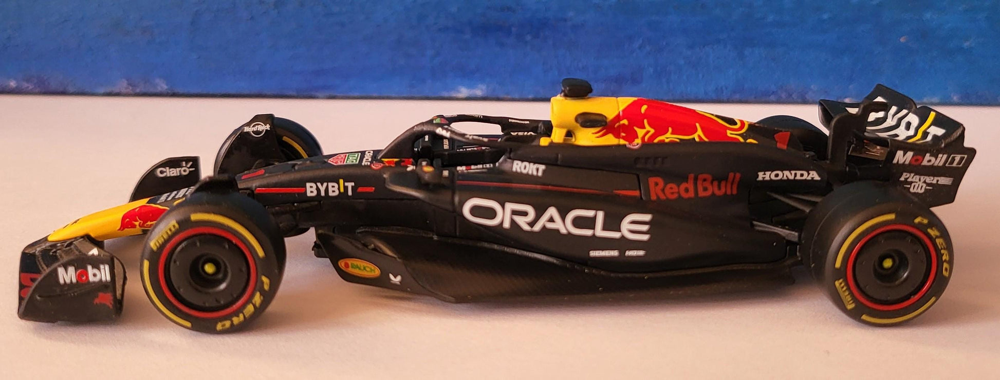 Racing 1:43 Red Bull Racing RB20 2024 F1 Model Car – Max Verstappen #1 – Diecast Metal Collectible – New in Box