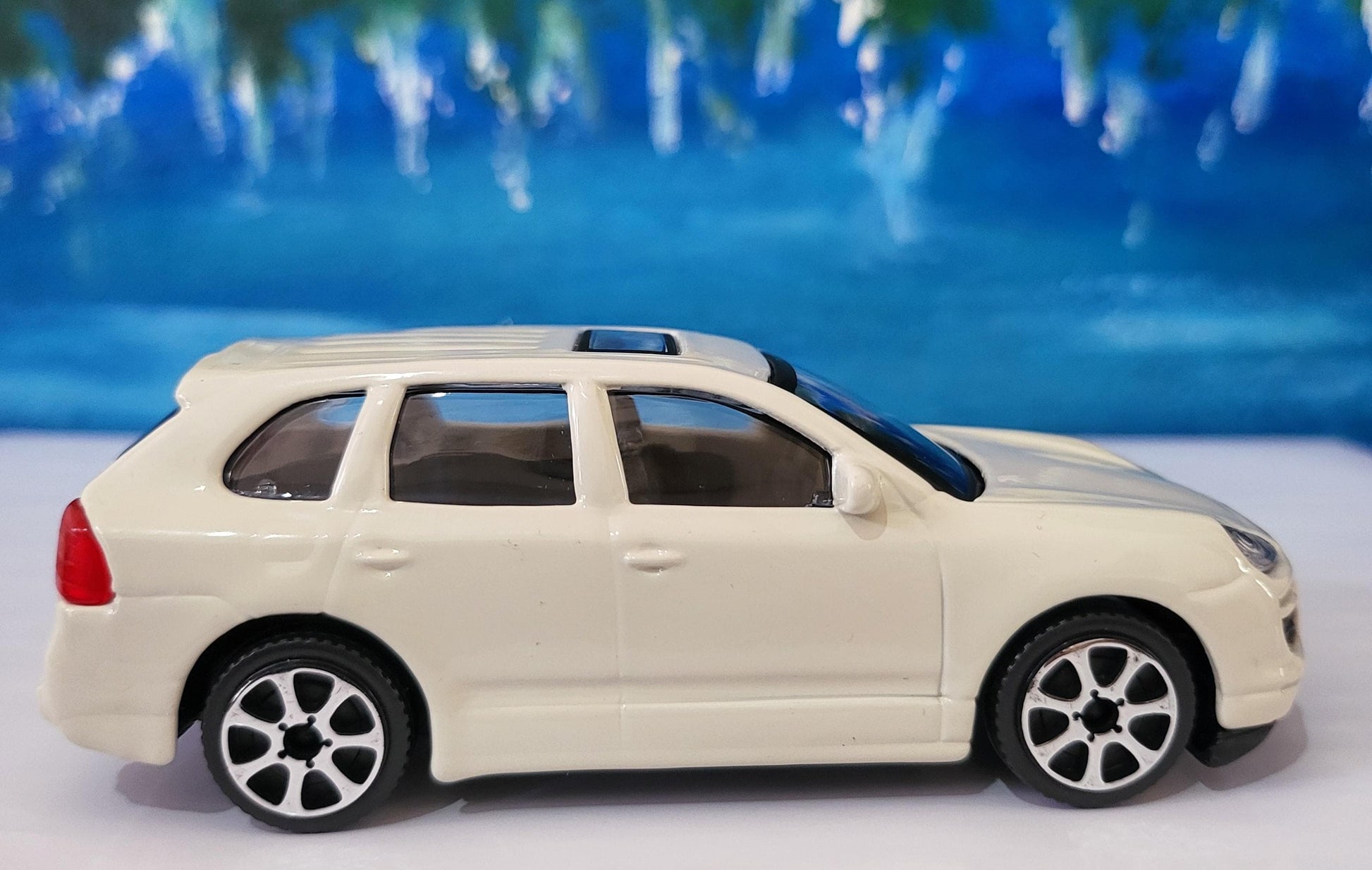 Personalised Porsche Cayenne Toy Car 1:43 Scale – Custom Number Plate – Gift for Boy Girl Dad Brother Grandad – Birthday - Father Day Boxed