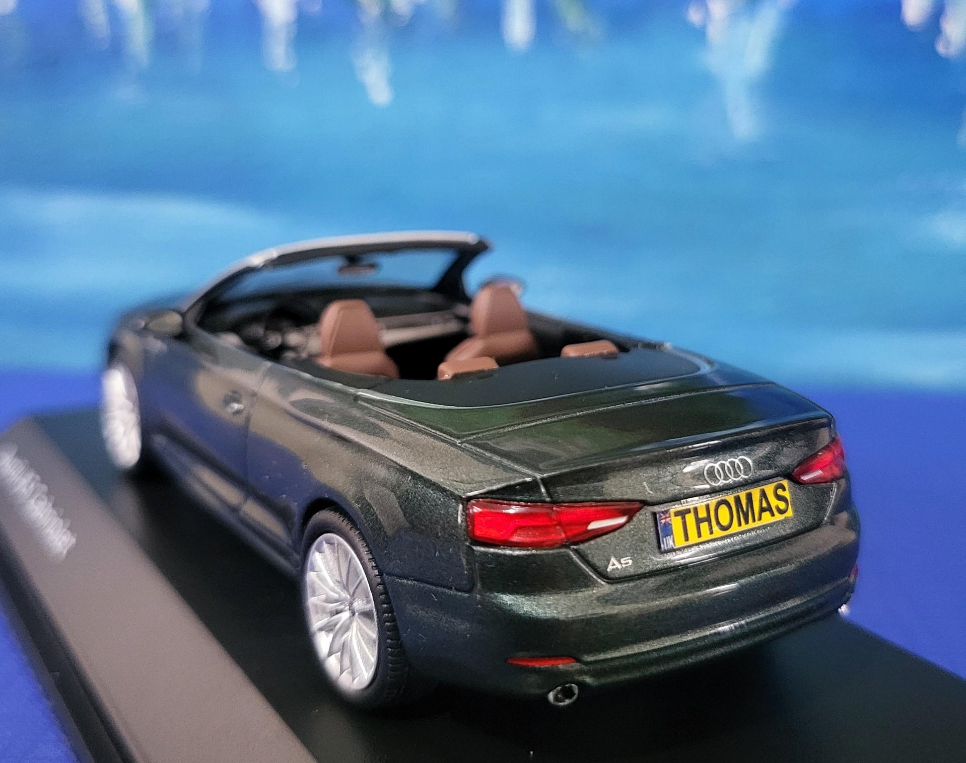 Personalized Name Plate 1:43 Audi A5 Cabriolet Gotland Green Metallic Diecast Car – Spark Dealer Edition in Display Case, Detailed
