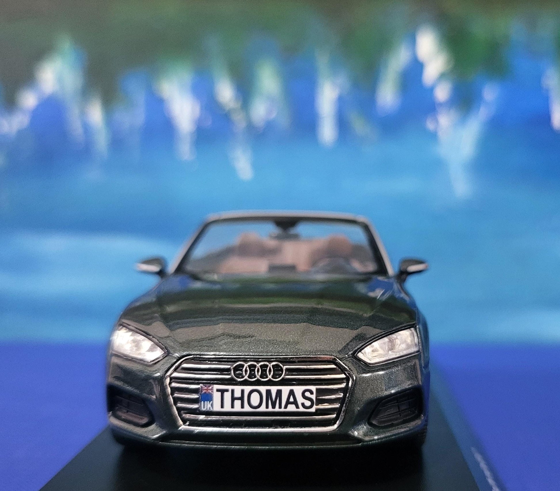 Personalized Name Plate 1:43 Audi A5 Cabriolet Gotland Green Metallic Diecast Car – Spark Dealer Edition in Display Case, Detailed