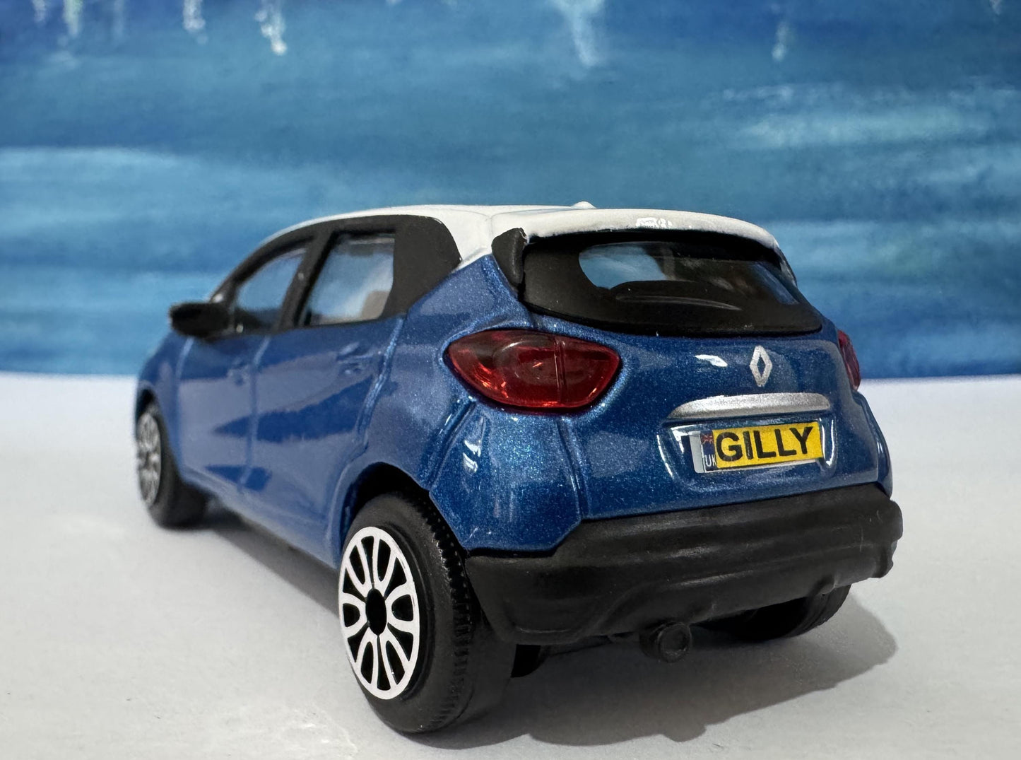 Renault CAPTUR Toy Car PERSONALISED PLATES Model boy girl dad mom uncle grandad brother Birthday Christmas gift present Boxed 1:43 scale