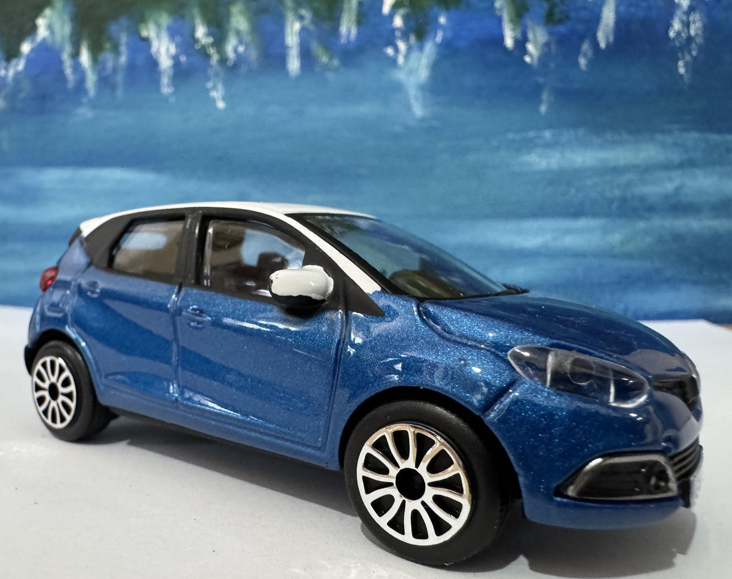 Renault CAPTUR Toy Car PERSONALISED PLATES Model boy girl dad mom uncle grandad brother Birthday Christmas gift present Boxed 1:43 scale