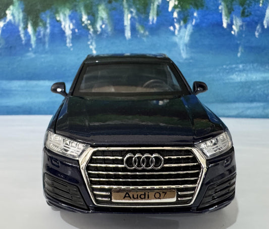 Audi Q7 1:32 Scale Diecast Car – Personalized Plates Lights & Sounds – Opening Doors, Bonnet and Boot – Gift for him, her. Metallic Blue