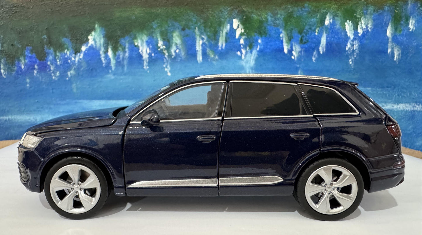 Audi Q7 1:32 Scale Diecast Car – Personalized Plates Lights & Sounds – Opening Doors, Bonnet and Boot – Gift for him, her. Metallic Blue