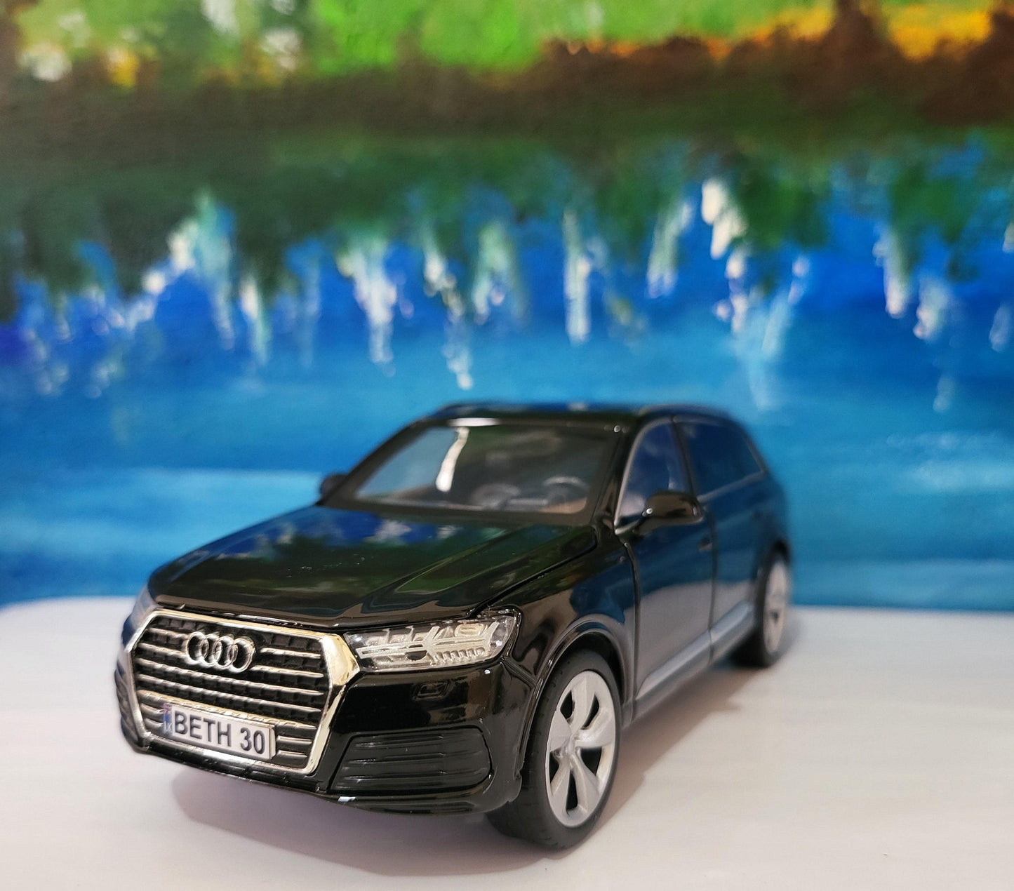 Black Audi Q7 Diecast Car 1:32 Diecast – Personalized Plates Lights & Sounds – Opening Doors, Bonnet and Boot – Gift for husband, wife, boy