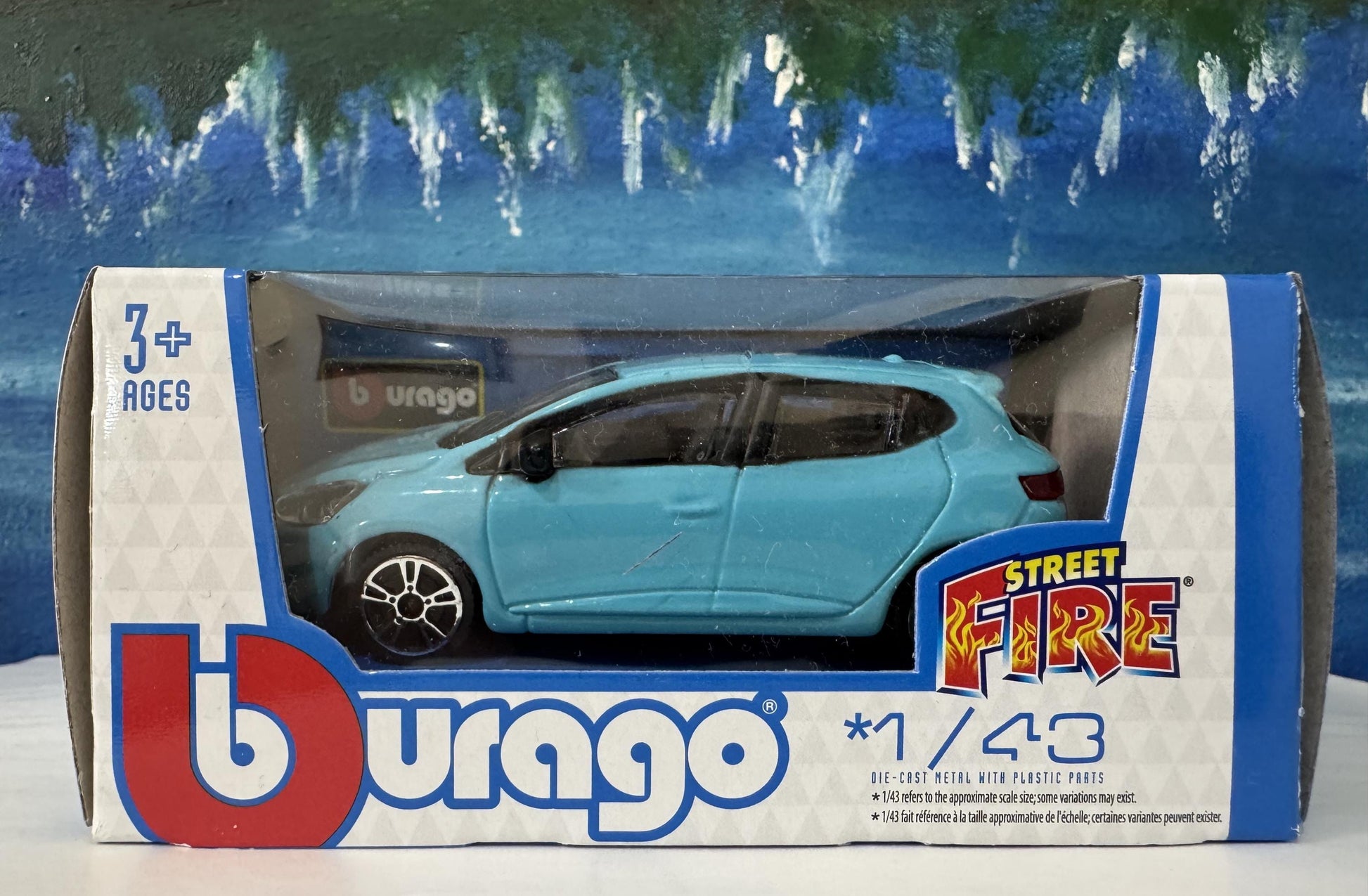 Renault Clio Toy Car 1:43 Scale, Personalized Plates – Gift for Boy Girl Dad Mom Uncle Grandad Brother – Birthday or Christmas Present Boxed