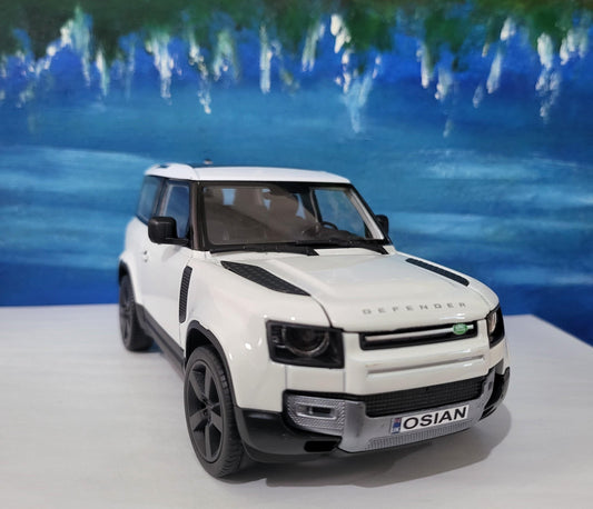 Land Rover Defender 110 1:24 Scale by Welly, Personalized Plates, 2-Door Licensed Model, Gift for Boy Girl Dad Mom Grandad Birthday Boxed