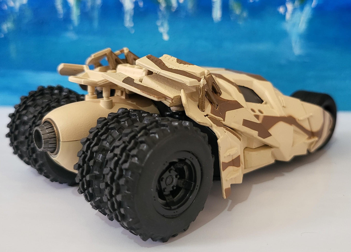Metal Jada Tumbler Batmobile – The Dark Knight | Diecast CAMO Model Car | Batman Gift for Him Boy | Collectible Toy | DC Comics Fan Boxed
