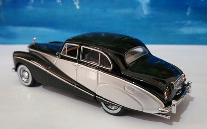 Rolls-Royce Hooper Express Black Model Car – Custom personalized Name Plate – Diecast Gift for Him or Her – Birthday or Christmas – Boxed