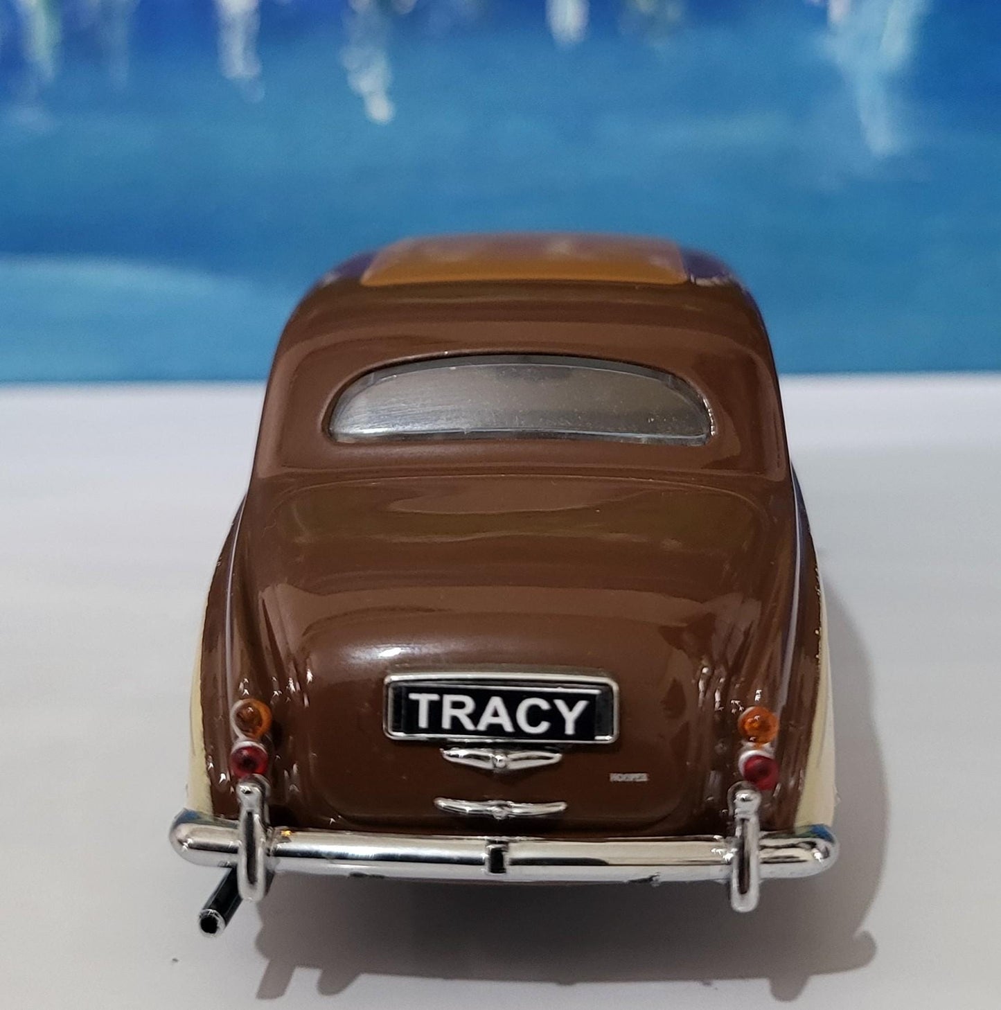 Rolls-Royce Hooper Express Brown Model Car – Custom personalized Name Plate – Diecast Gift for Him or Her – Birthday or Christmas – Boxed