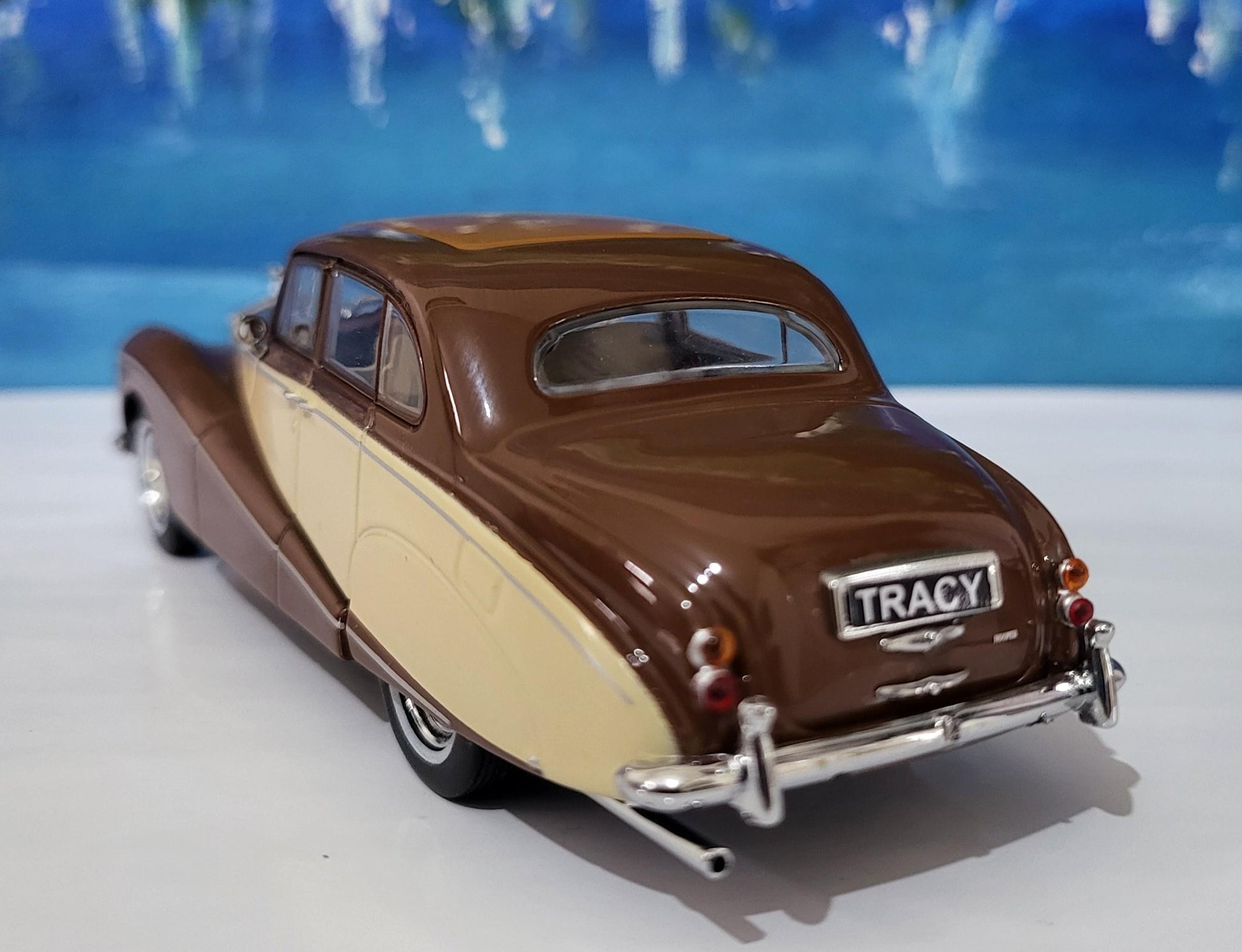 Rolls-Royce Hooper Express Brown Model Car – Custom personalized Name Plate – Diecast Gift for Him or Her – Birthday or Christmas – Boxed