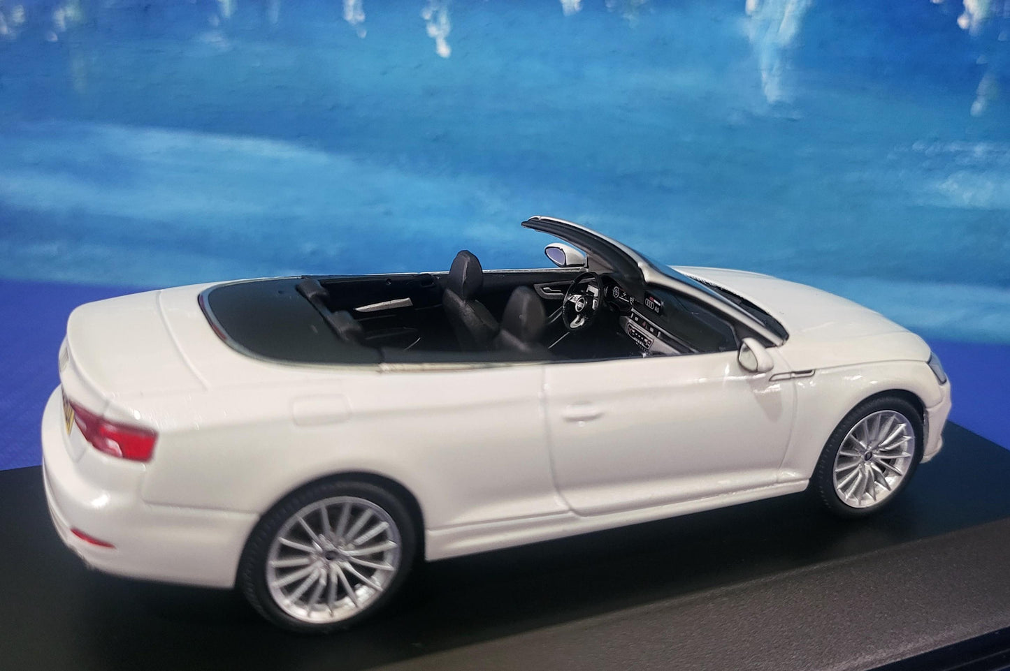 Personalized Name Plate 1:43 Audi A5 Cabriolet Tofana White Diecast Car – Spark Dealer Edition in Display Case, Highly Detailed