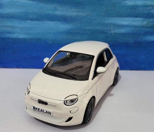 Personalised Plate FIAT 500e 1:24Scale Toy Car - Model-Gift for Boy, Girl, Dad, Mom, Uncle, Grandad - Birthday, Christmas Present-New Boxed