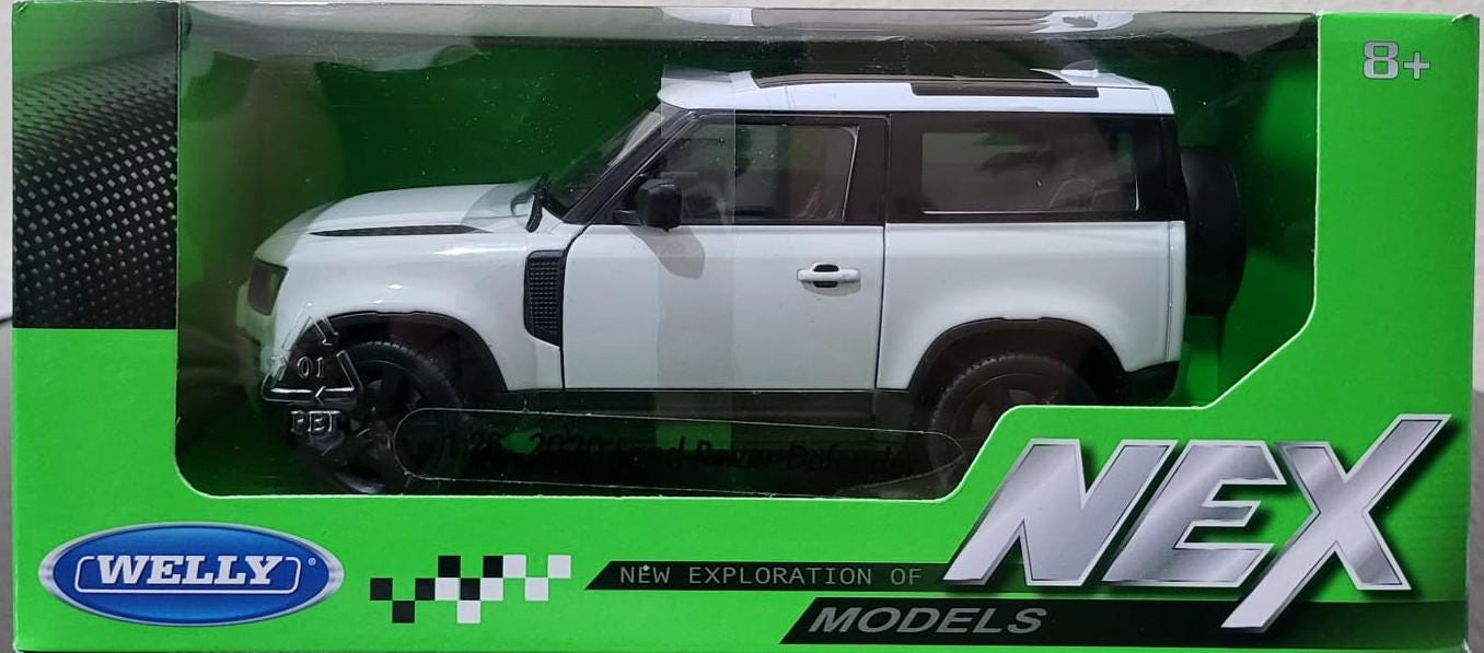 Land Rover Defender 110 1:24 Scale by Welly, Personalized Plates, 2-Door Licensed Model, Gift for Boy Girl Dad Mom Grandad Birthday Boxed
