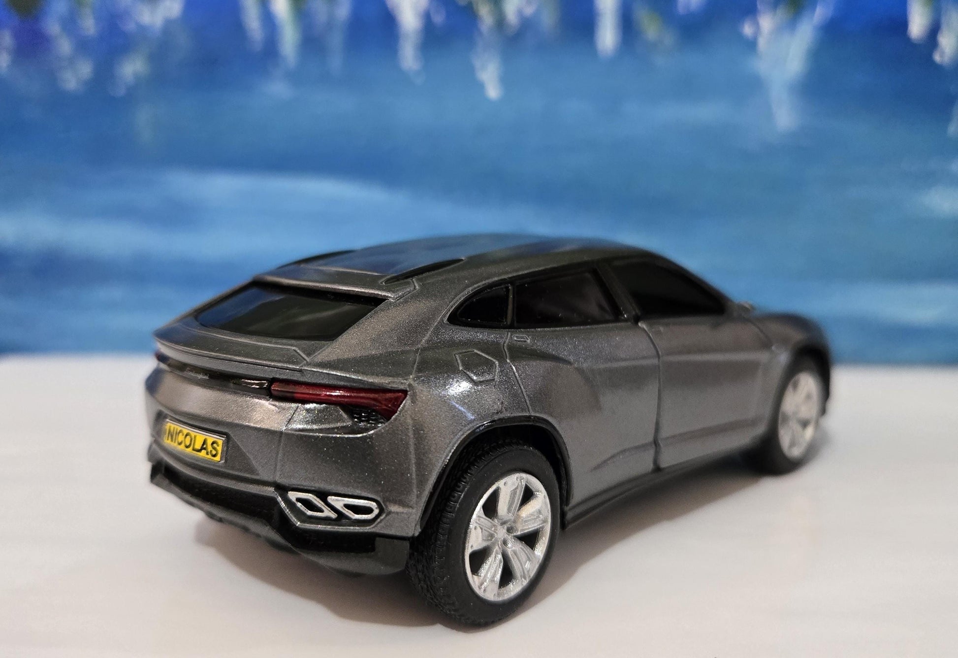 Grey Personalized Plate Lamborghini Urus 1:36 Scale Model Car – Gift for Dad, Mom, Brother – Birthday Collectible Toy – Gift Sleeve Included