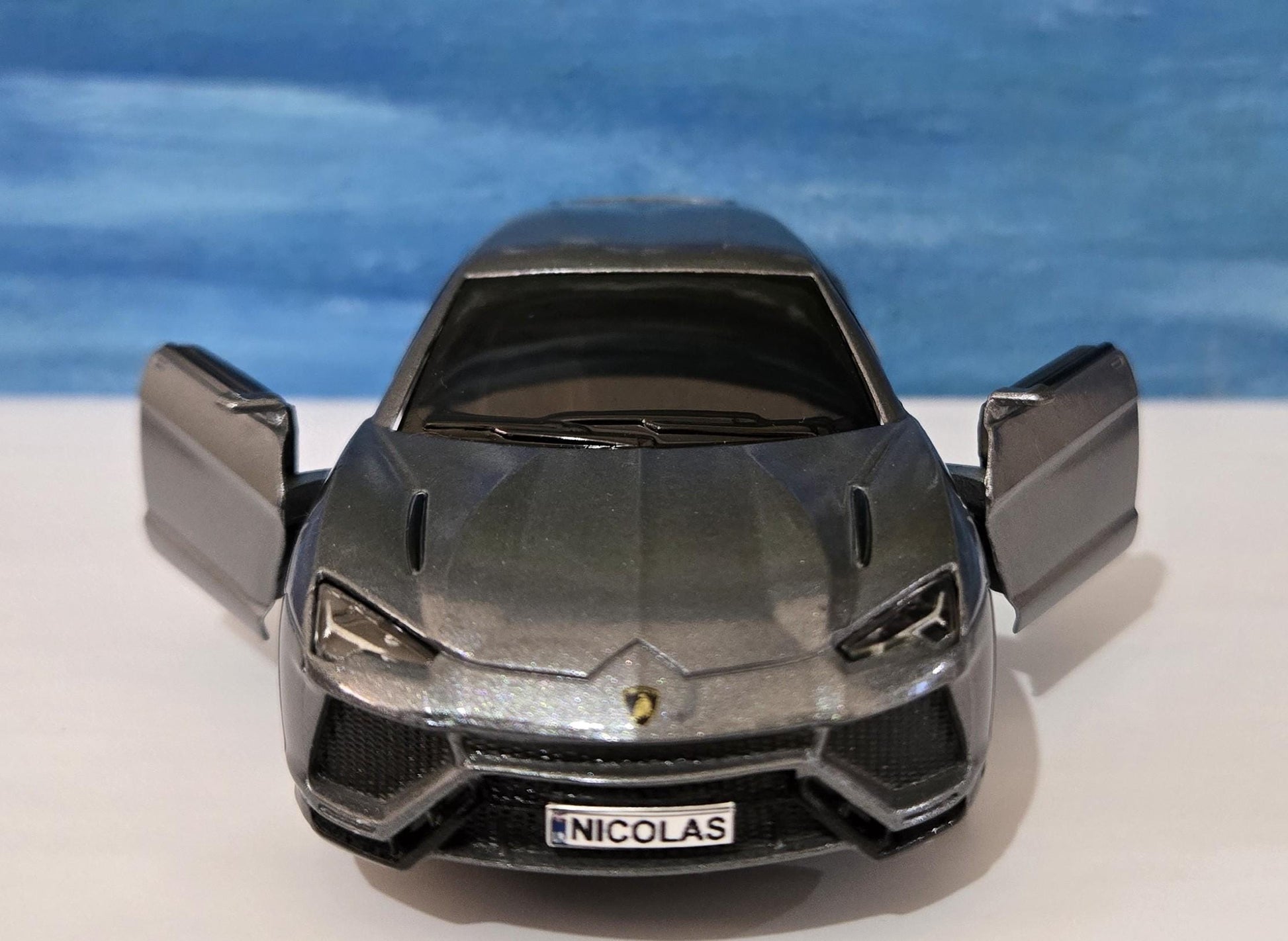Grey Personalized Plate Lamborghini Urus 1:36 Scale Model Car – Gift for Dad, Mom, Brother – Birthday Collectible Toy – Gift Sleeve Included