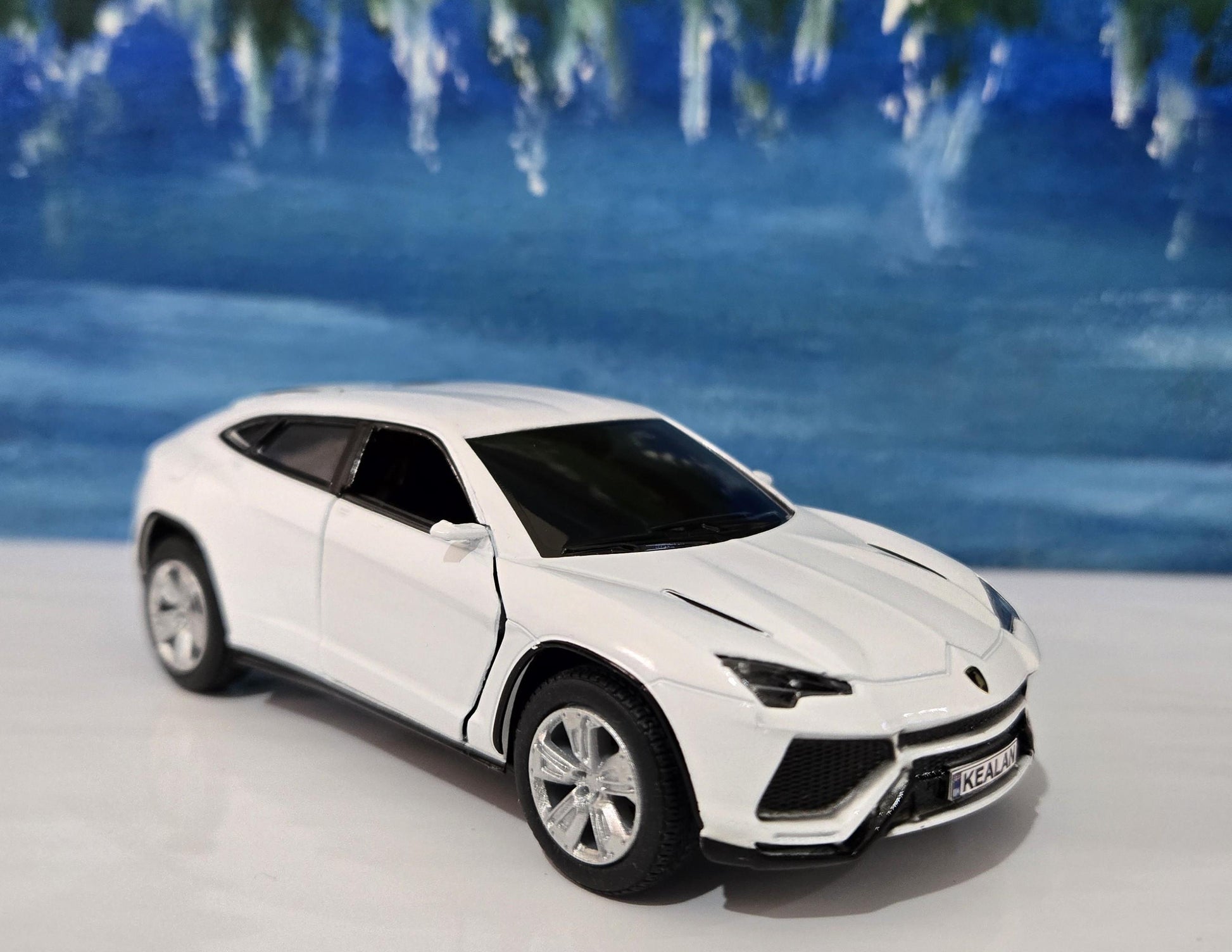 Lamborghini Urus White Personal Plate 1:36 Scale Model Car – Gift for Dad, Mom, Sister – Birthday Anniversary – Gift Sleeve Included