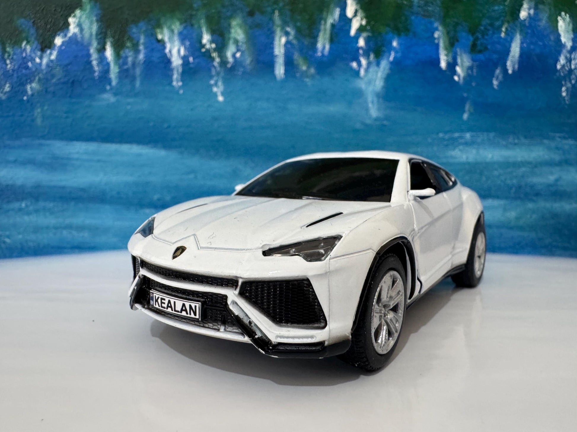 Lamborghini Urus White Personal Plate 1:36 Scale Model Car – Gift for Dad, Mom, Sister – Birthday Anniversary – Gift Sleeve Included