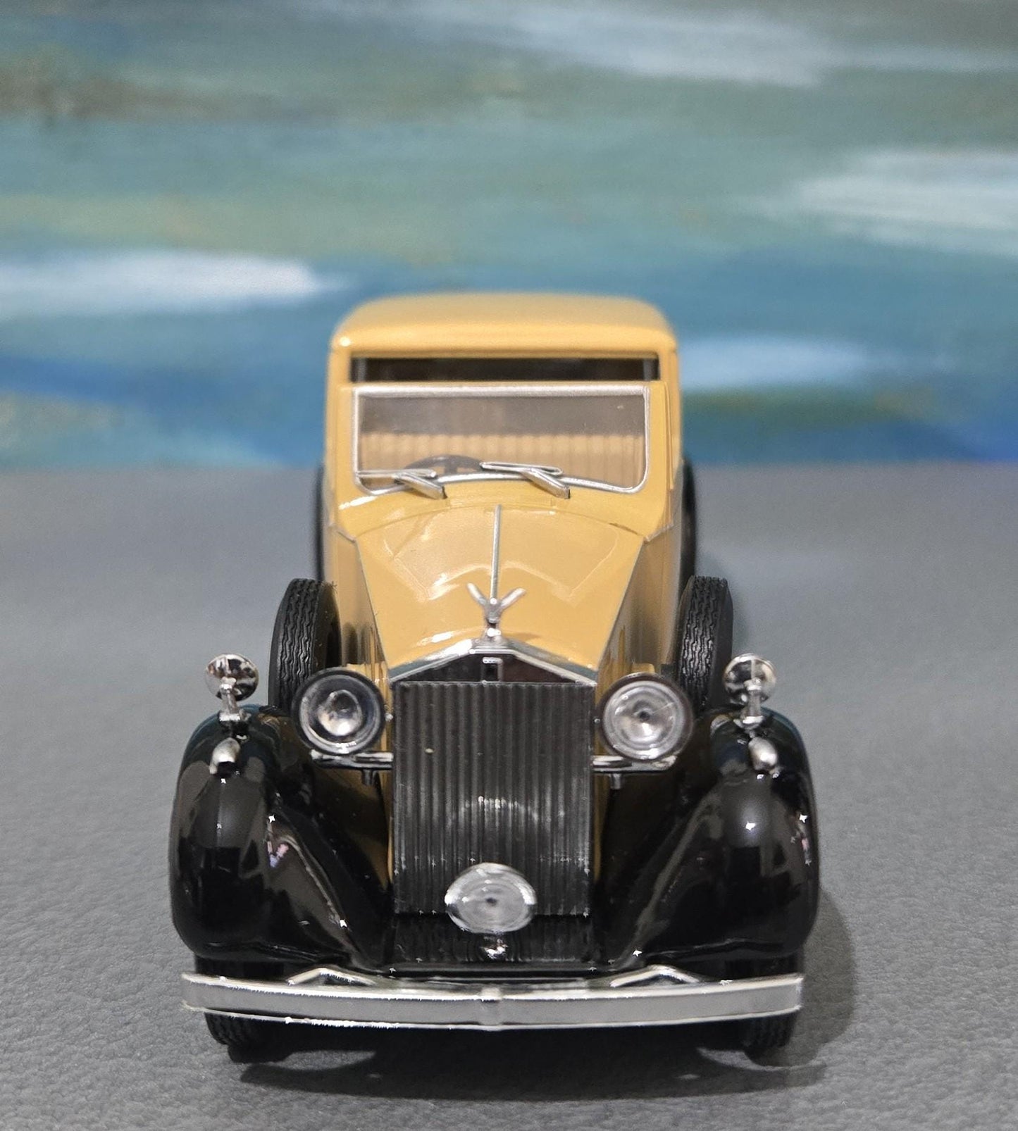 Personalized Rolls Royce Phantom 3 SdV HJ Mulliner Fawn Oxford Diecast Model – Custom Name Gift for Dad, Mom, Husband, Wife, Sister, Grandad