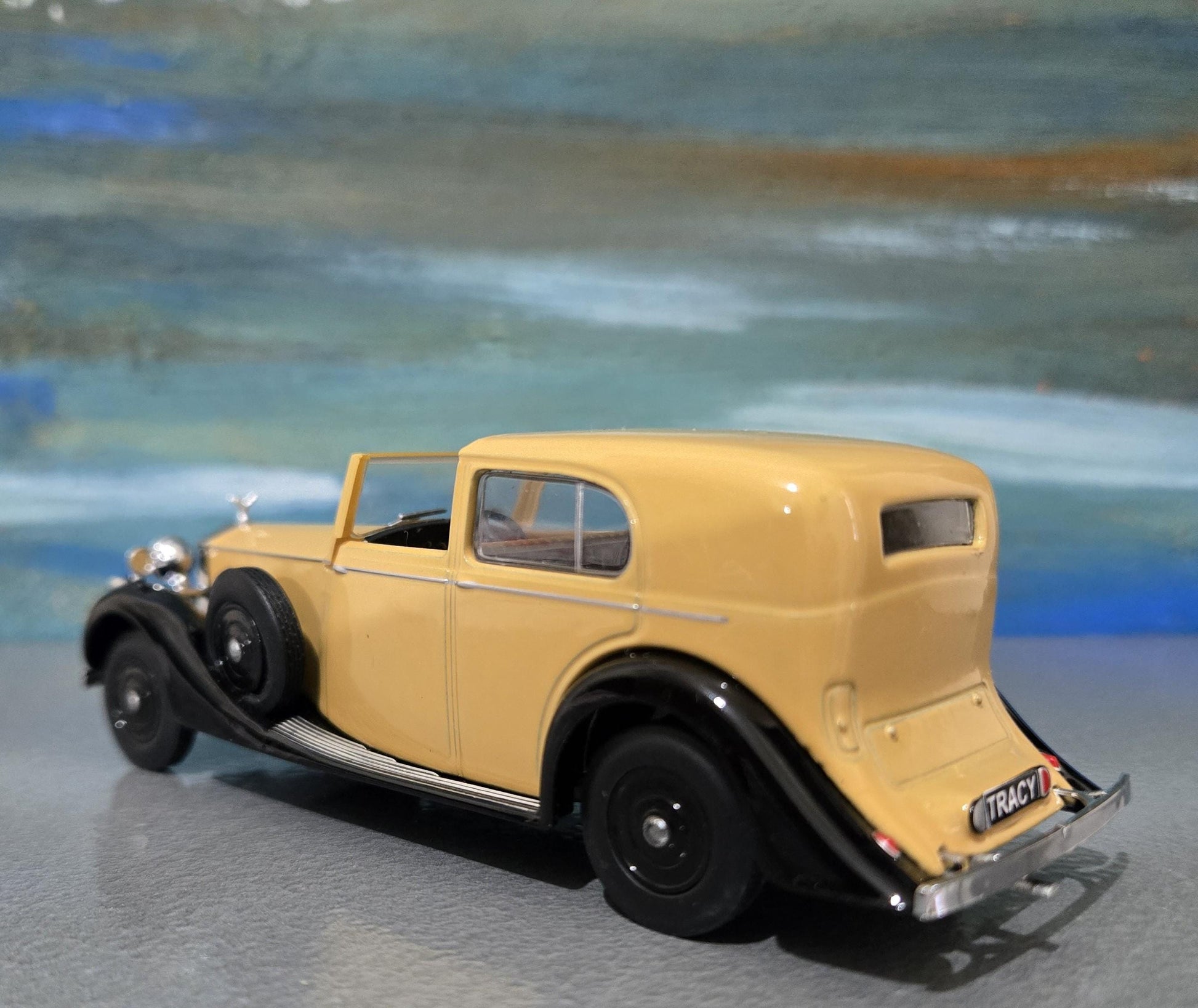Personalized Rolls Royce Phantom 3 SdV HJ Mulliner Fawn Oxford Diecast Model – Custom Name Gift for Dad, Mom, Husband, Wife, Sister, Grandad