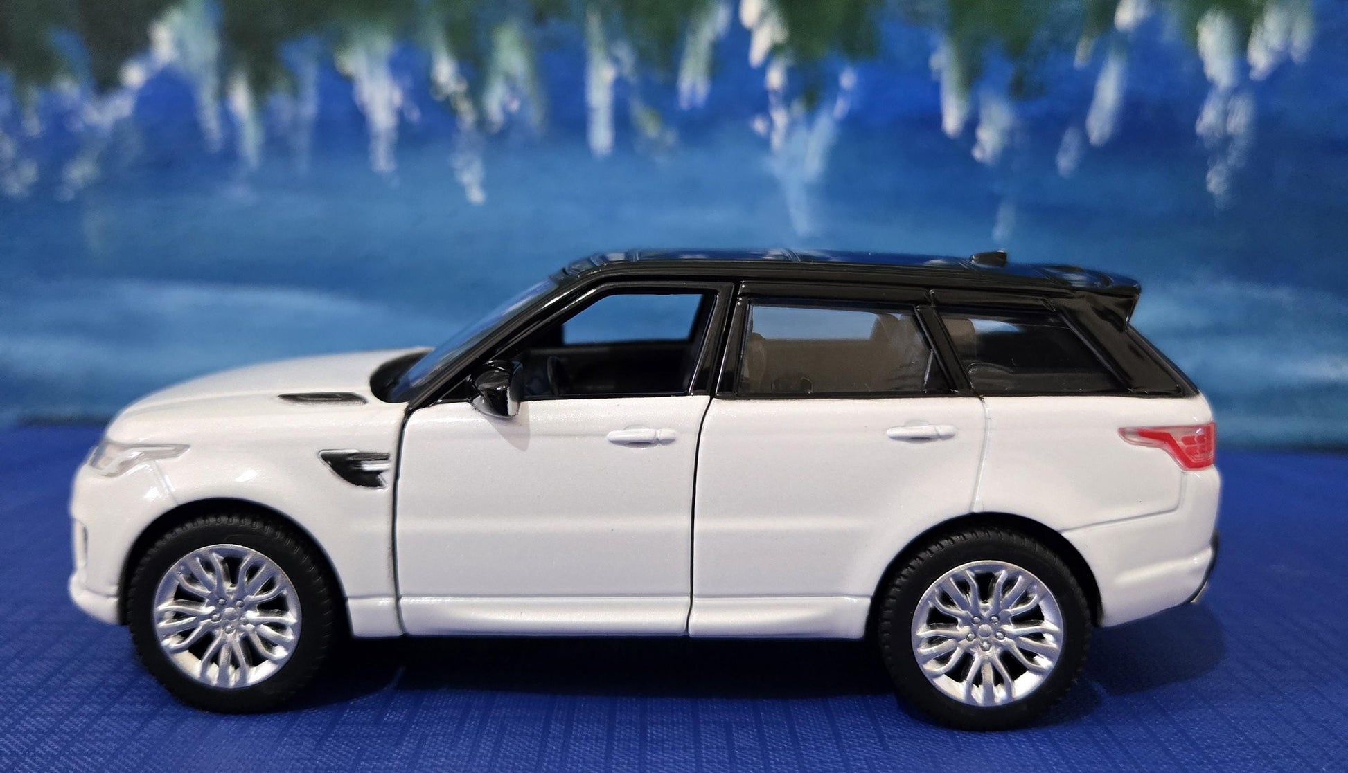 PERSONALISED PLATES 1:36 RangeRover Sport Toy Car Model boy girl dad mom uncle grandad brother birthday Christmas gift present *4 Colours*