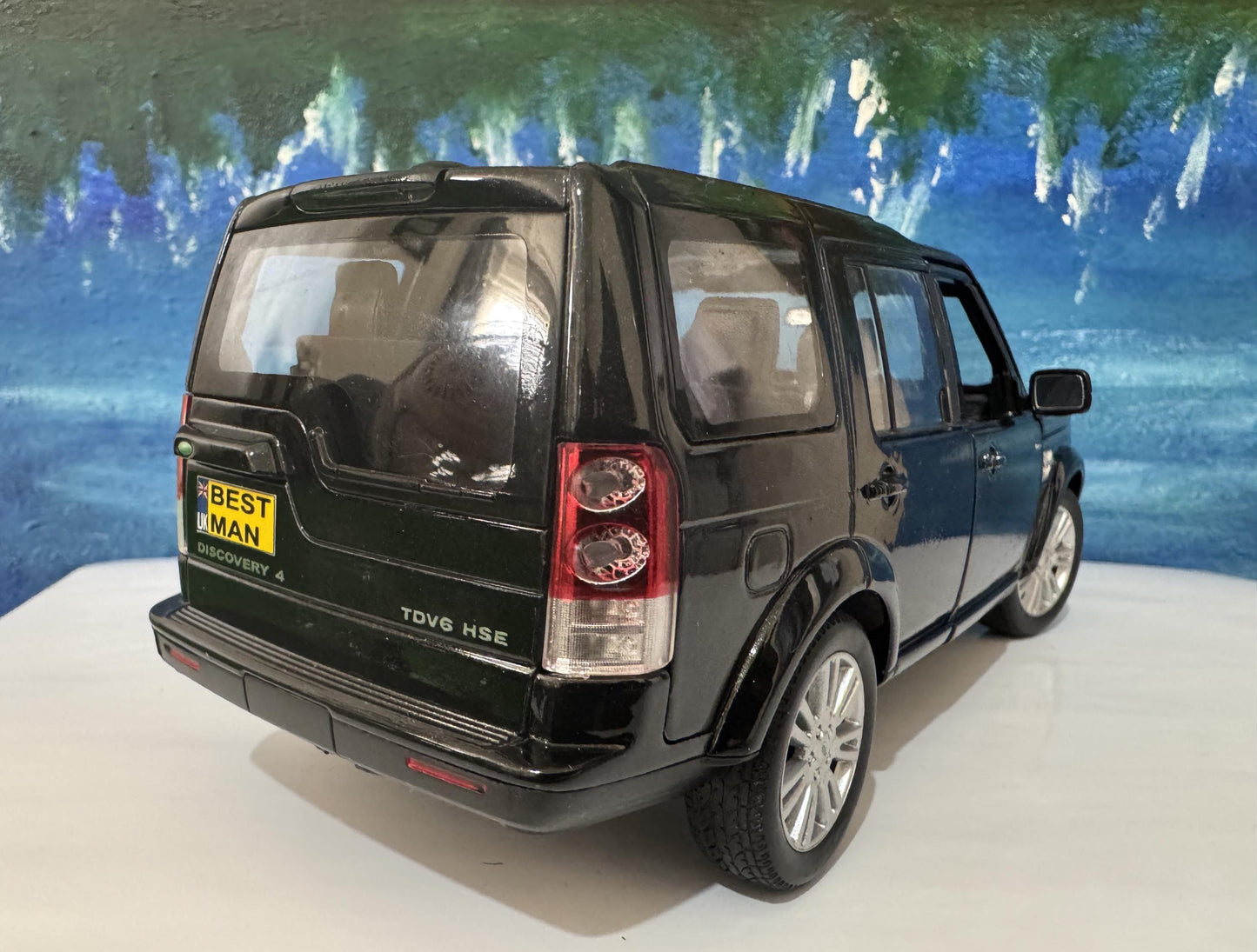 Land Rover Discovery 4 Diecast 1:24, Personalized Name Plate | Licensed by Welly | Gift for Boys, Girls, Dad, Mom, Grandad, Brother | Boxed