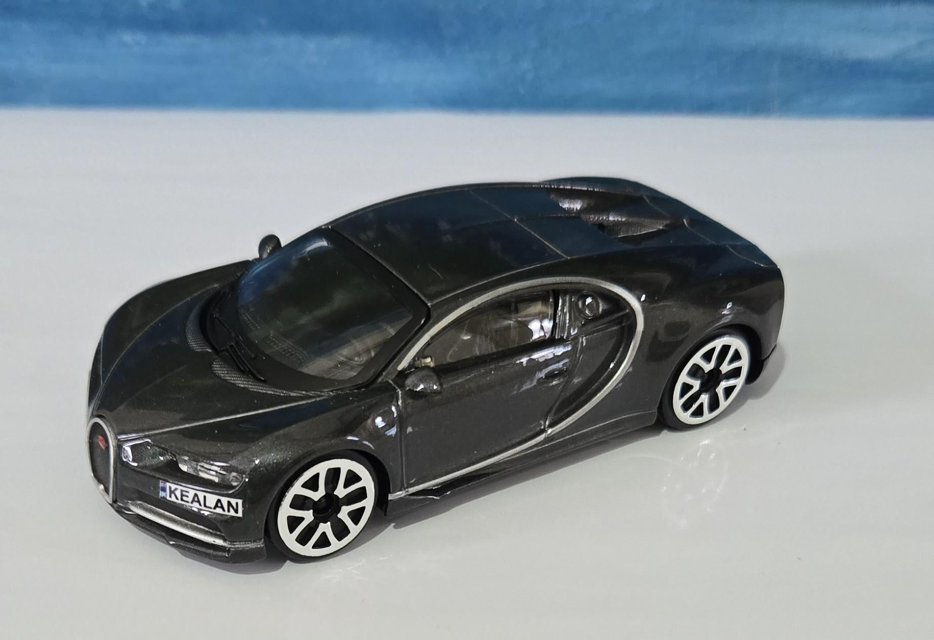 Custom Plates – Bugatti Chiron Grey 1:43 Scale Toy Car Model – Gift for Boy, Girl, Dad, Mom, Uncle, Grandad – Birthday or Christmas Present