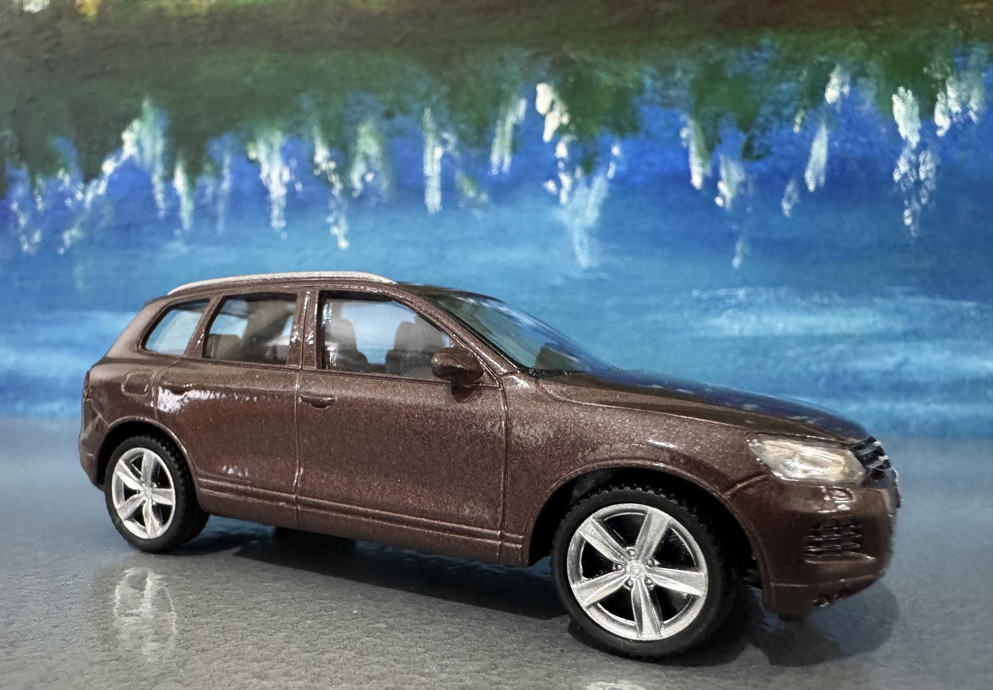 VW Volkswagen Touareg Toy Car, 1:43 Scale Model – Gift for Boy, Girl, Dad, Mom, Grandad, Birthday - Easter, Christmas gift - Boxed