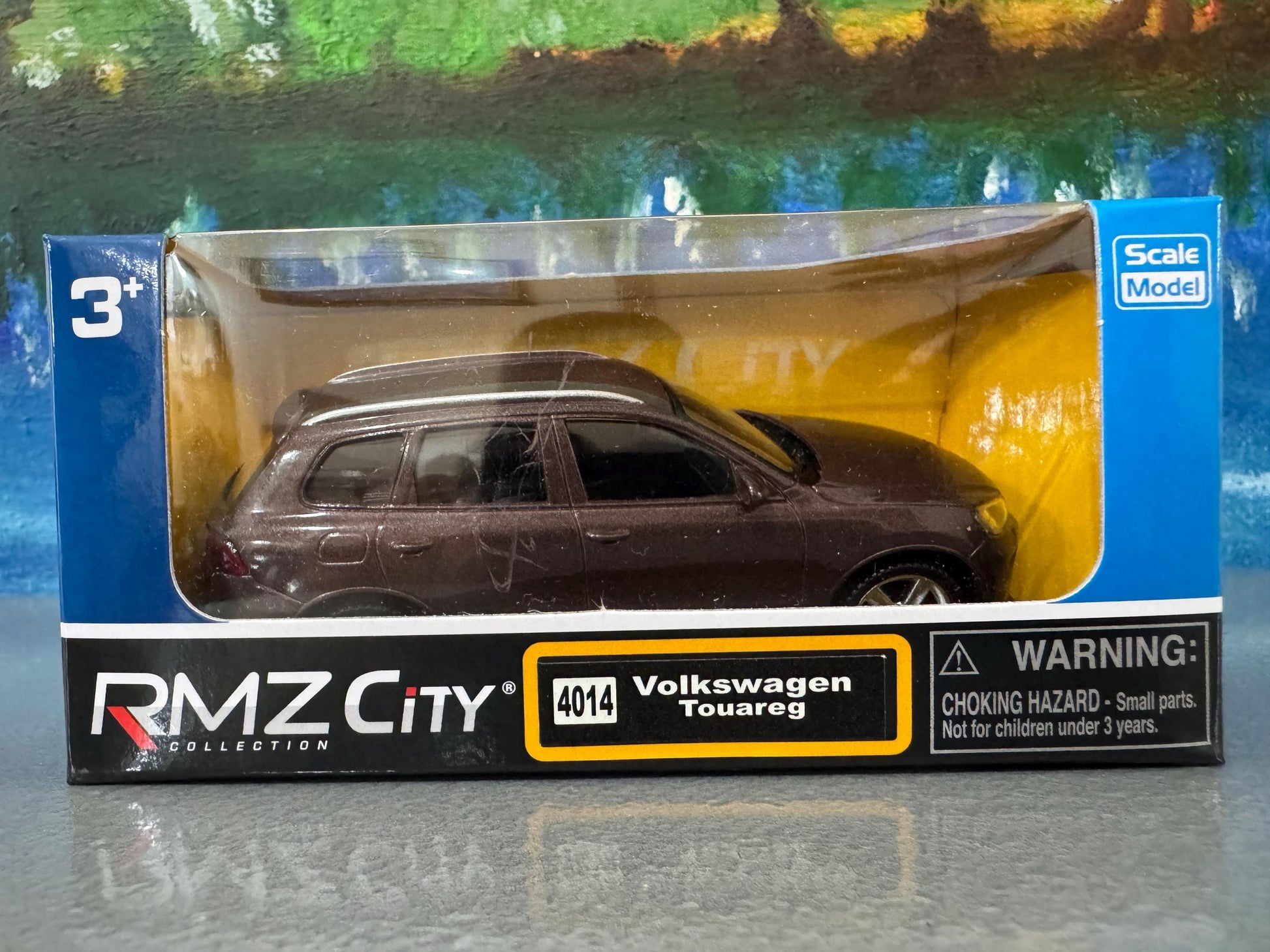 VW Volkswagen Touareg Toy Car, 1:43 Scale Model – Gift for Boy, Girl, Dad, Mom, Grandad, Birthday - Easter, Christmas gift - Boxed