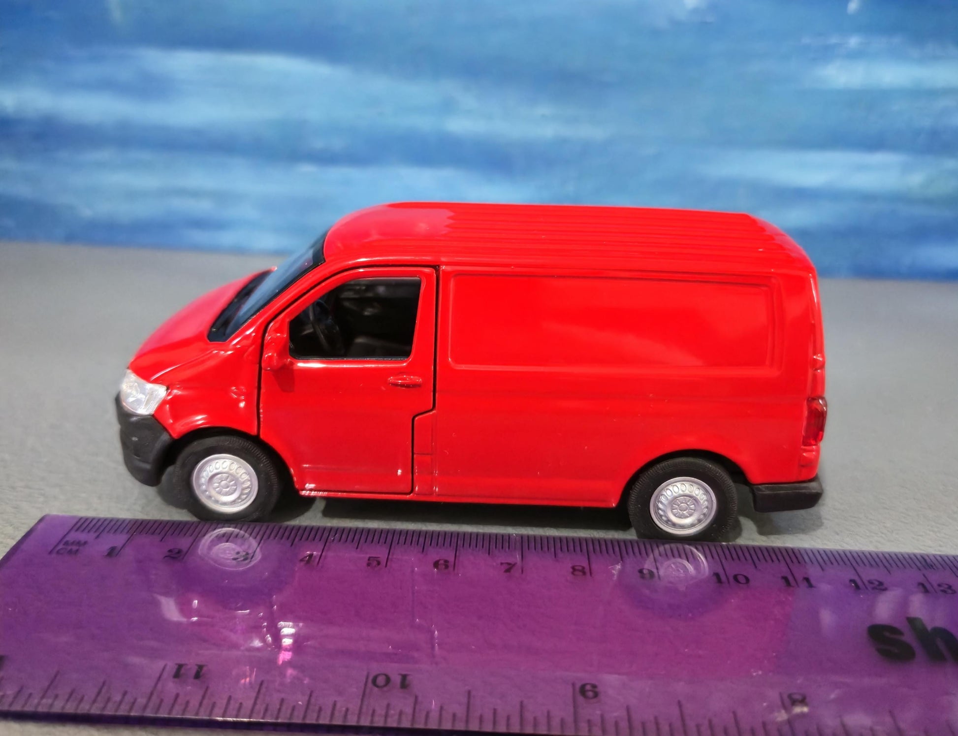 VW T6 Transporter Crew van Toy Car PERSONALISED PLATES 1:34 scale Model boy girl dad mom uncle grandad brother Birthday Easter gift Boxed