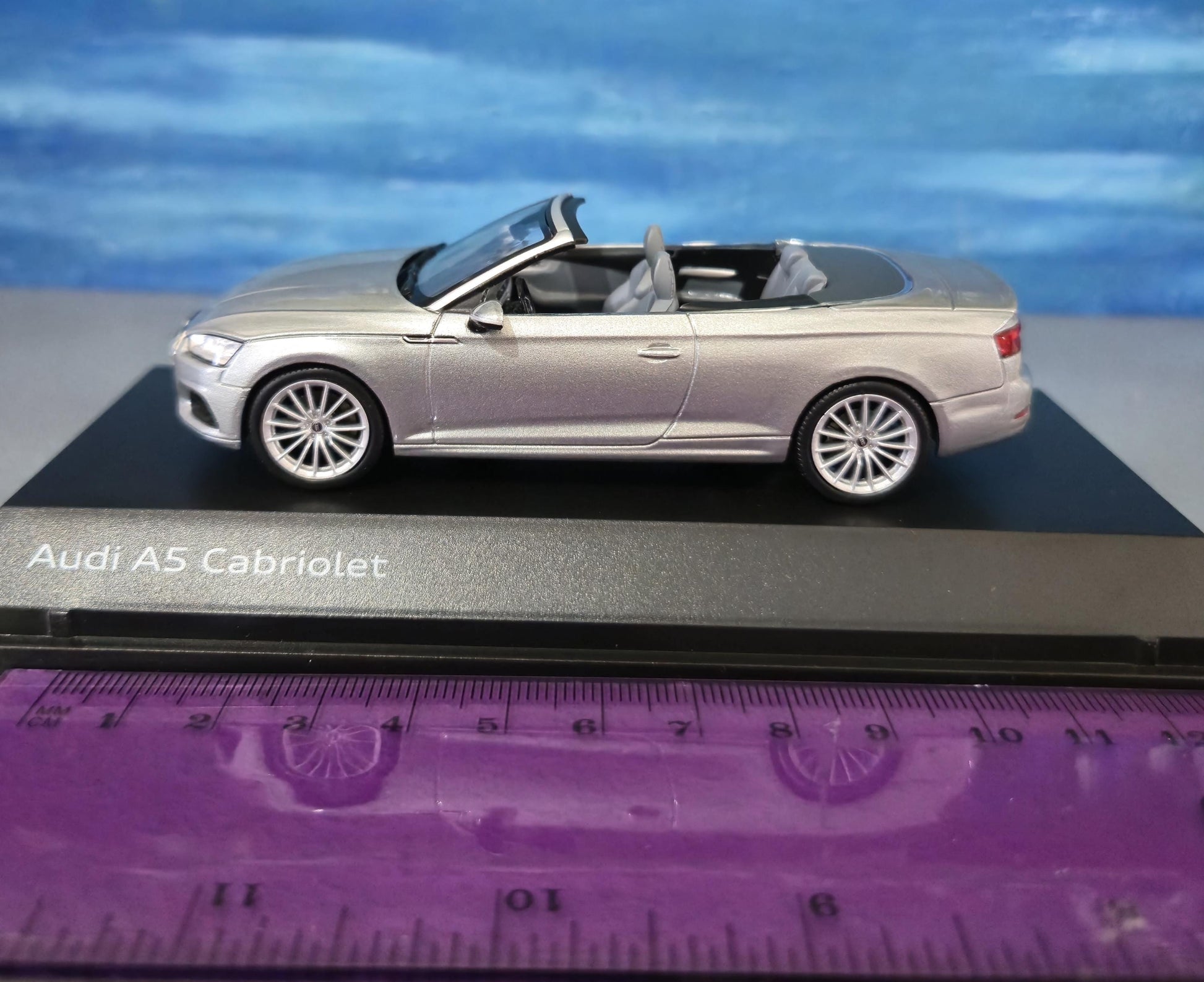 Audi A5 Cabriolet Diecast Car: 1/43 Scale Silver Metallic Model