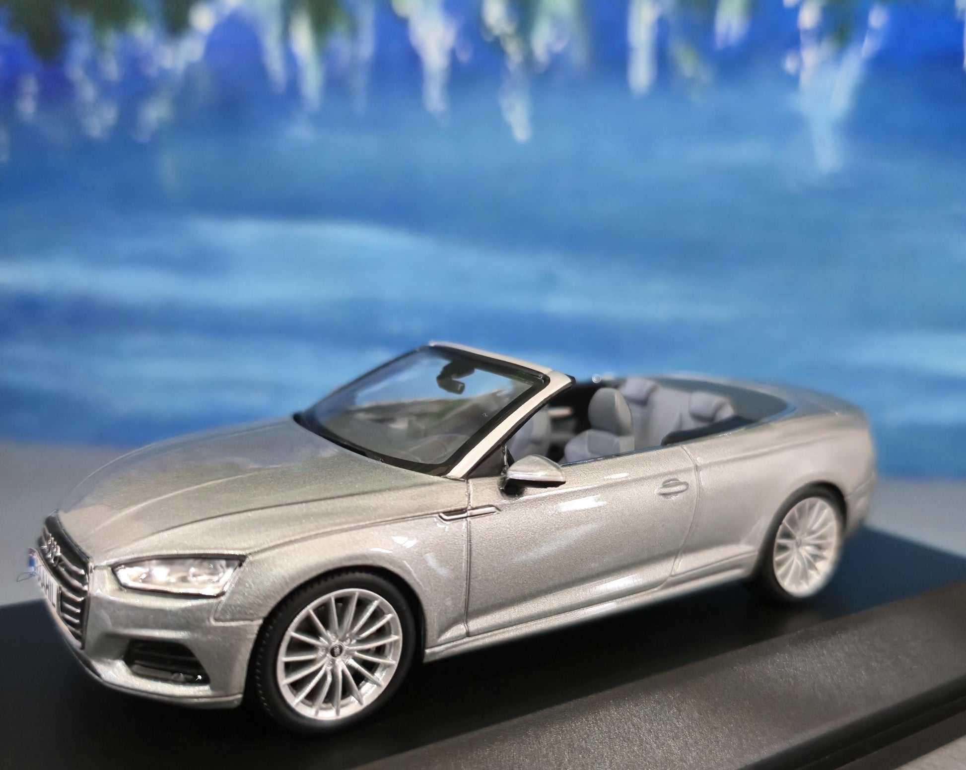 Audi A5 Cabriolet Diecast Car: 1/43 Scale Silver Metallic Model