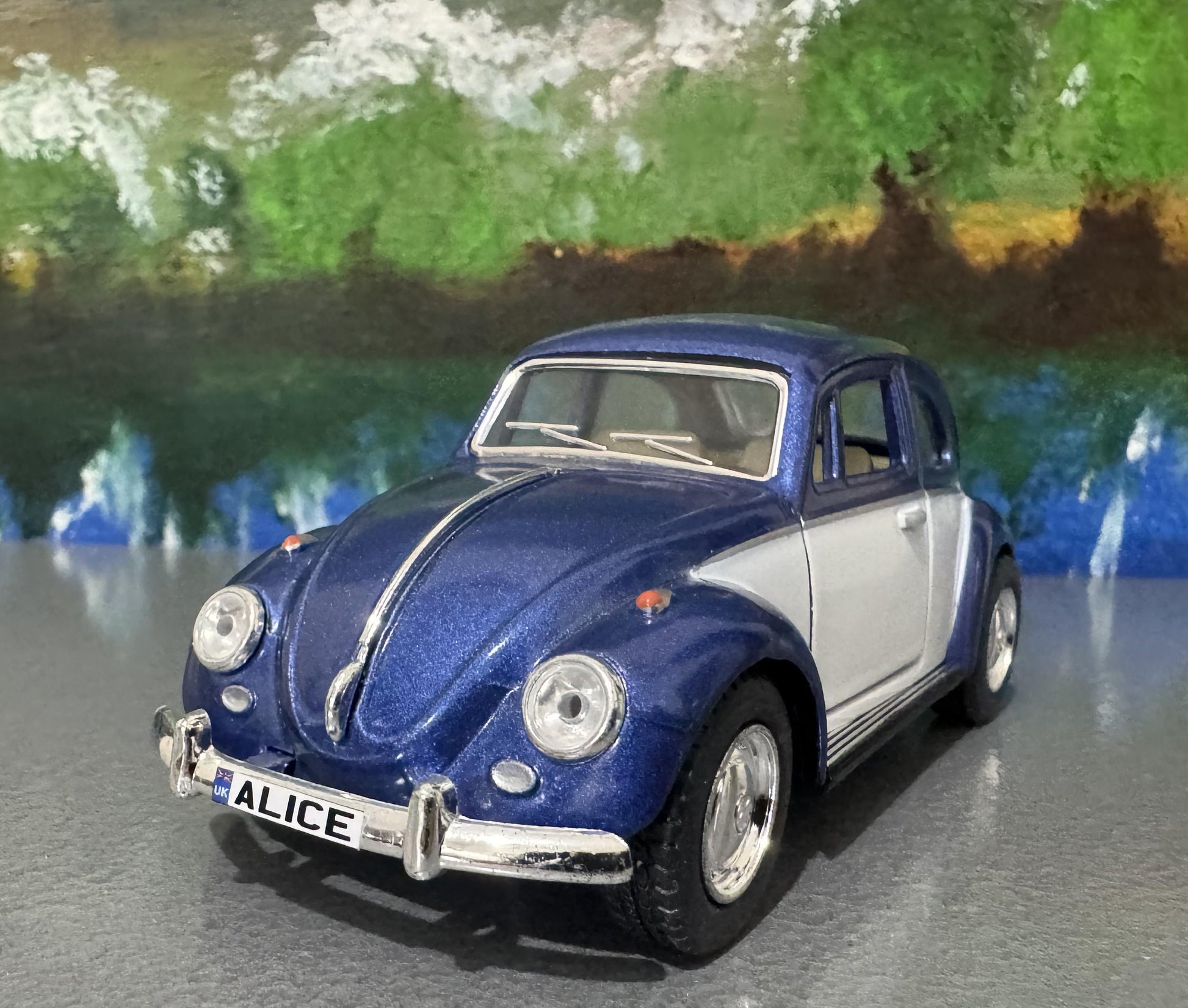 Personalised VW Volkswagen Beetle Toy Car, 1:43 Scale Model–Gift for Boy, Girl, Dad, Mom, Grandad, Birthday - Easter gift, Boxed