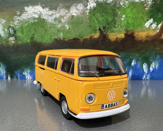 VW T2 Transporter Bus Toy Car PERSONALISED PLATES 1:39 scale Model boy girl dad mom uncle grandad brother Birthday Easter gift Boxed
