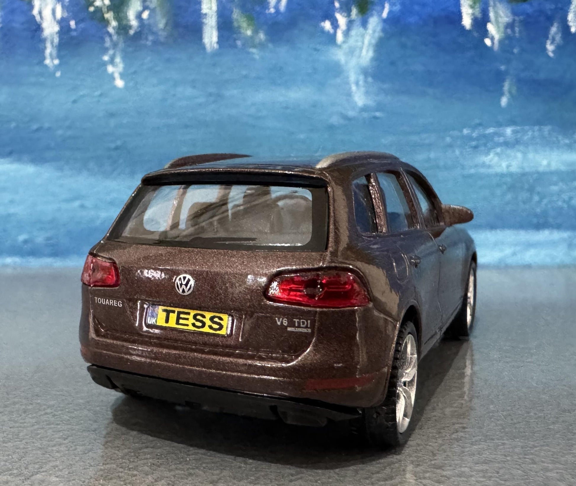 VW Volkswagen Touareg Toy Car, 1:43 Scale Model – Gift for Boy, Girl, Dad, Mom, Grandad, Birthday - Easter, Christmas gift - Boxed