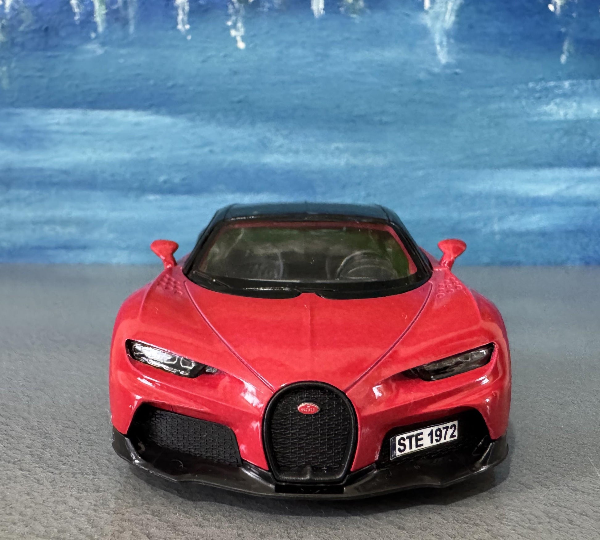 Kinsmart Bugatti Chiron Supersport 1:36 Red/Black Diecast Model Car – Custom Name Plate – Gift for Car Lovers, Dad, Kids – Boxed Collectible