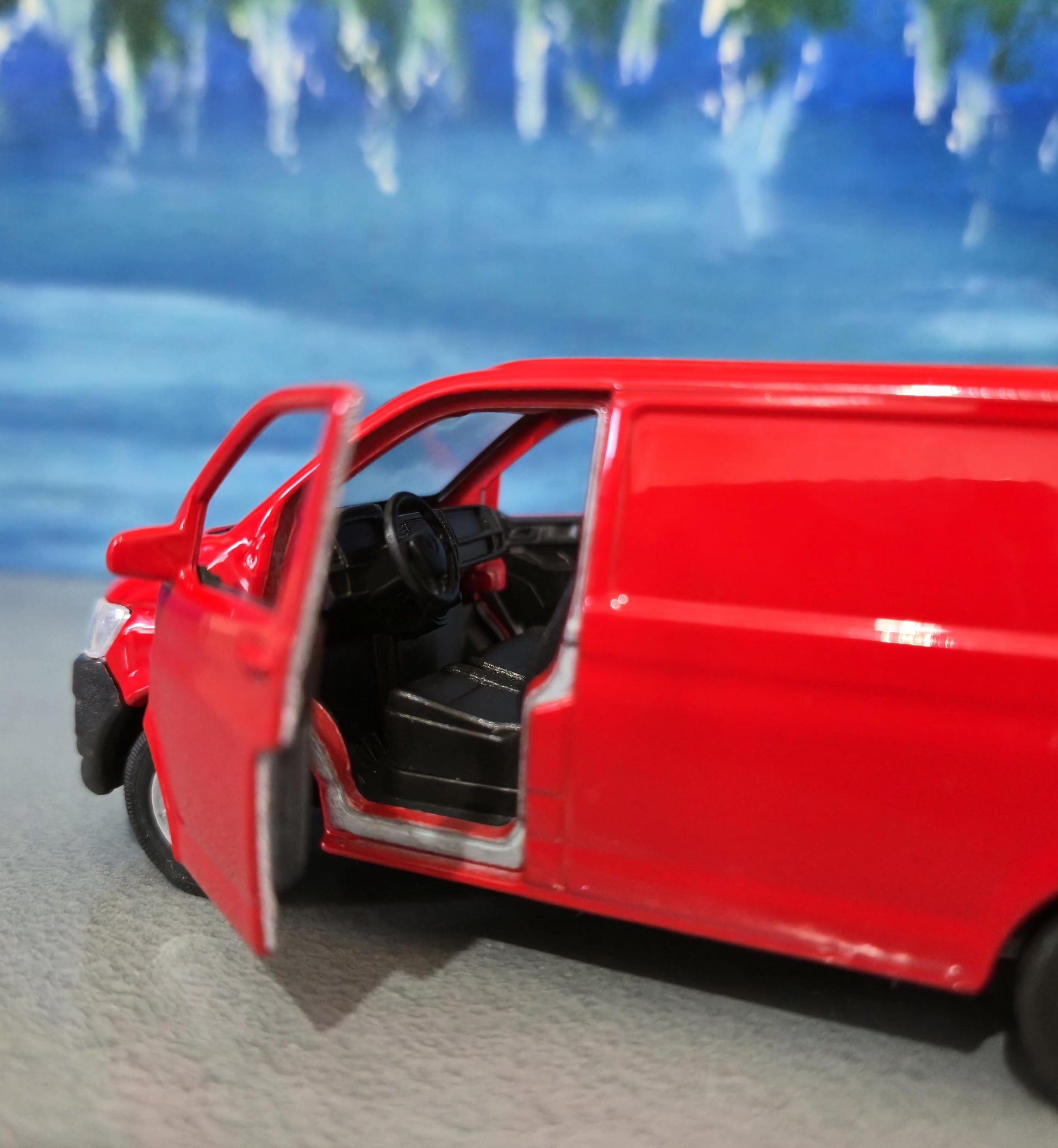 VW T6 Transporter Crew van Toy Car PERSONALISED PLATES 1:34 scale Model boy girl dad mom uncle grandad brother Birthday Easter gift Boxed